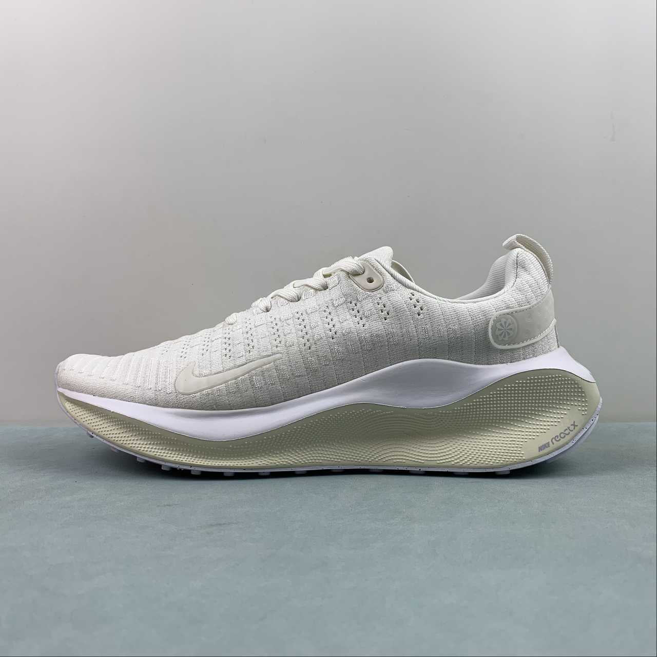 Nike Infinity Run 4 - Branco/Bege
