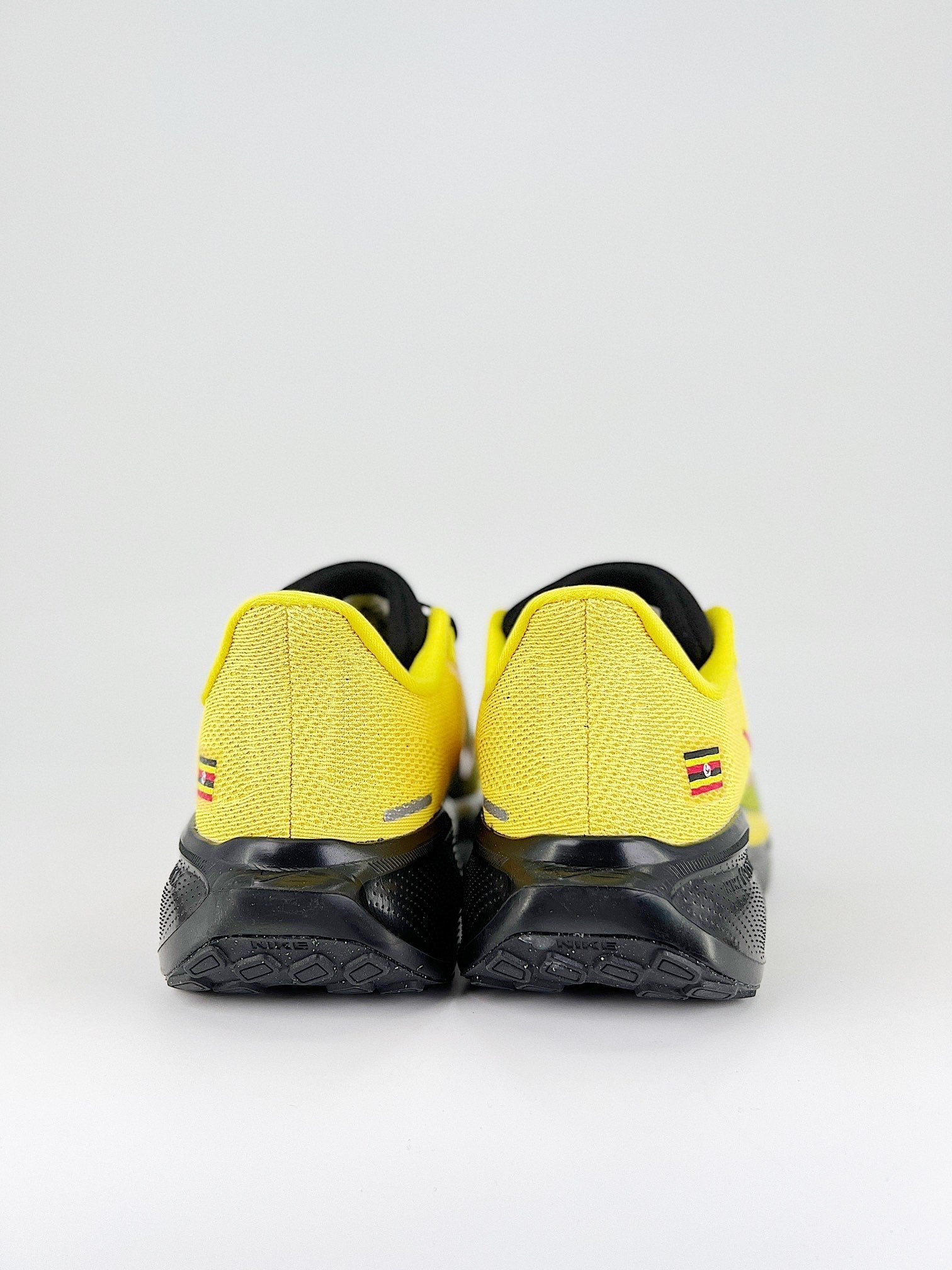 Nike Pegasus 41 - Amarelo/Preto