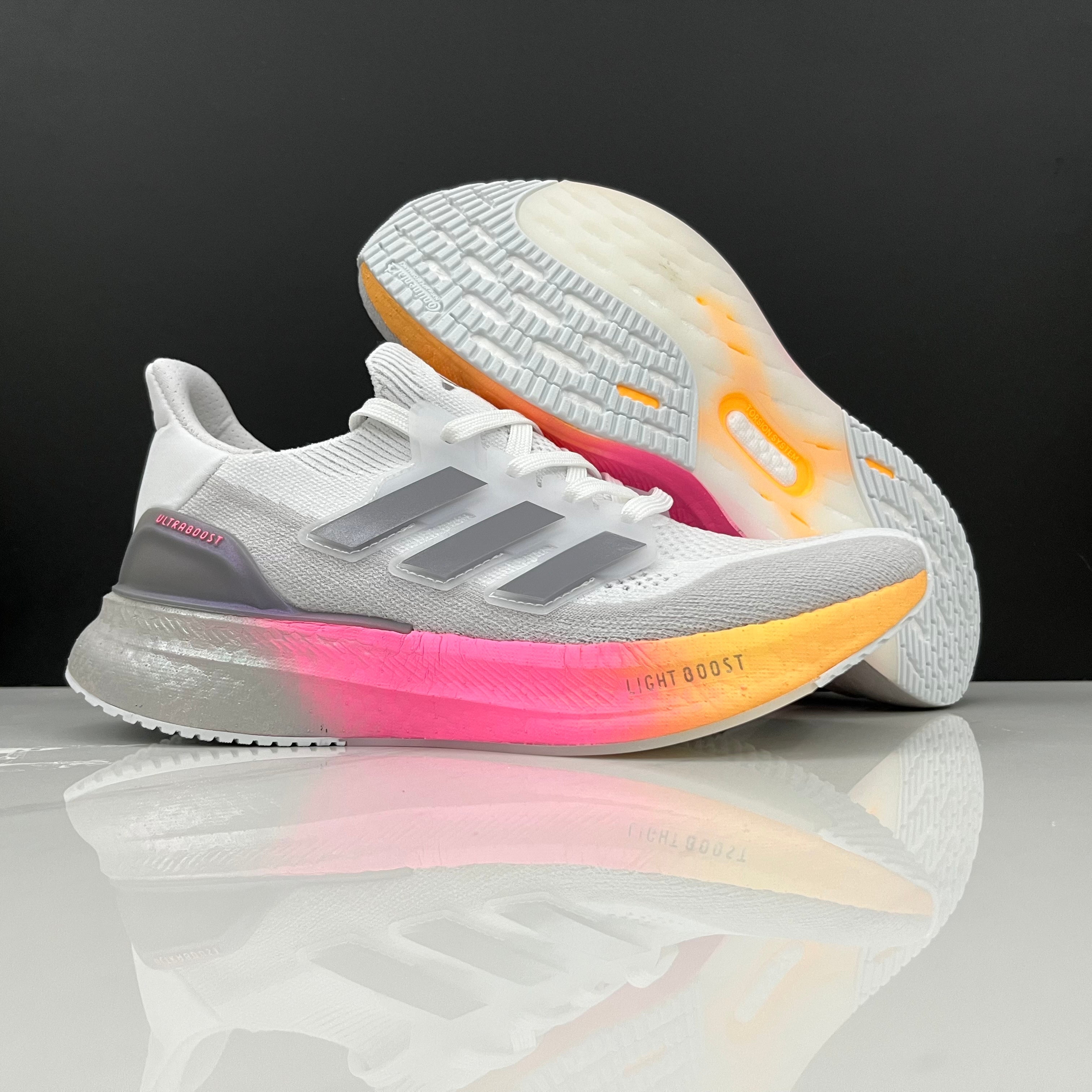 Adidas Ultraboost 5 - Cinza/Rosa/Laranja
