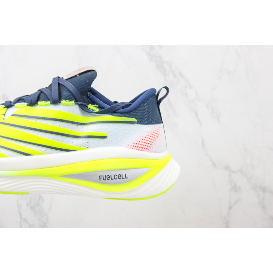 Tênis New Balance Fuelcell Supercomp Elite V3 - Branco/Amarelo