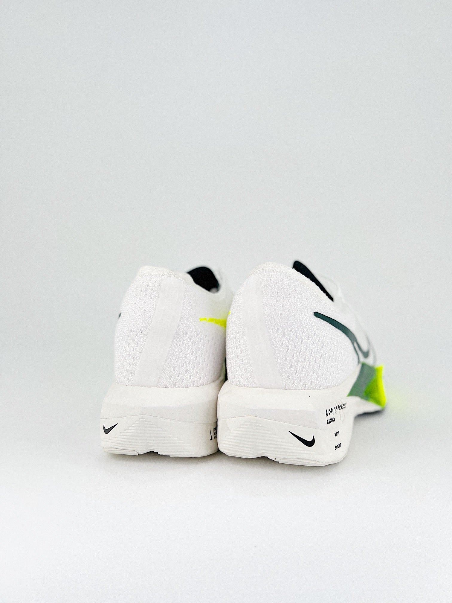 Nike Air Zoom X Vaporfly 3 - Branco/Amarelo/Verde