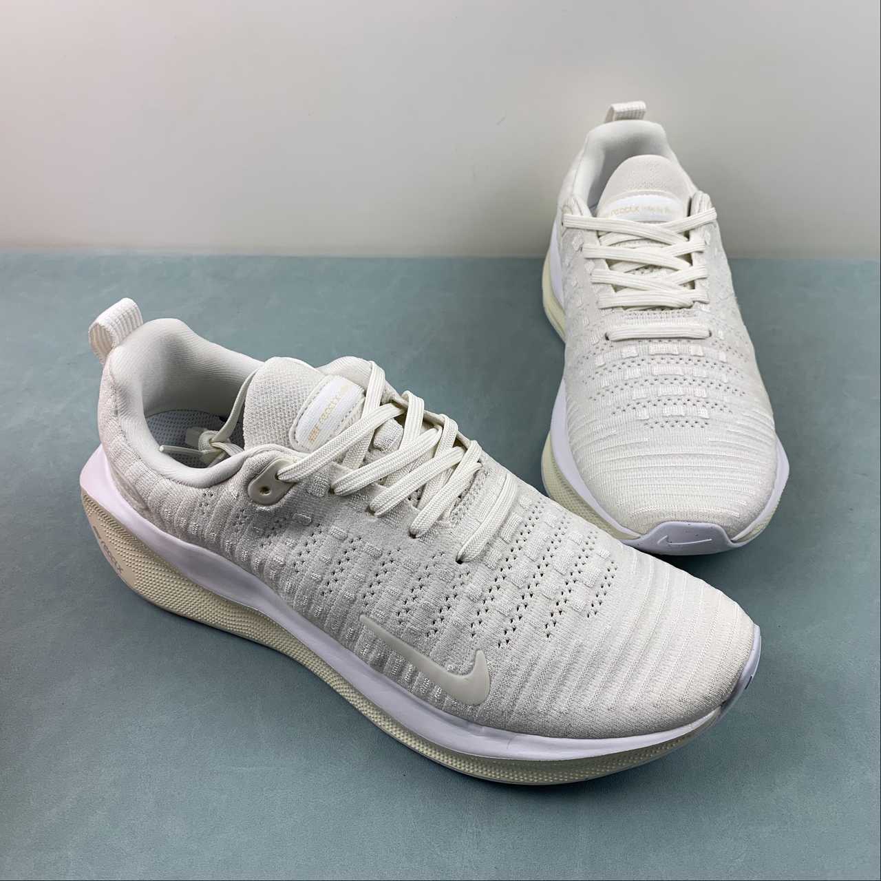 Nike Infinity Run 4 - Branco/Bege