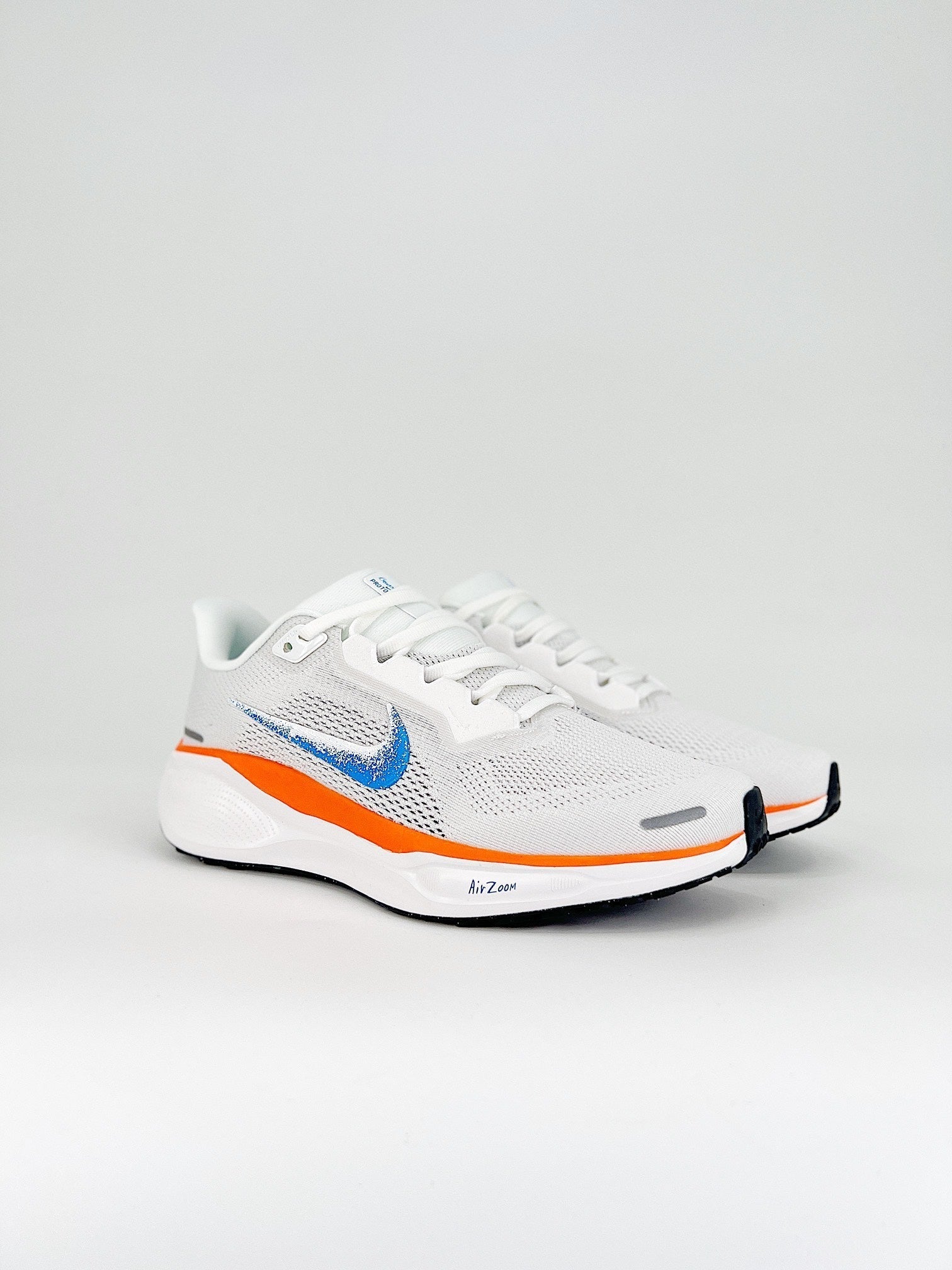Nike Pegasus 41 - Branco/Laranja/Azul