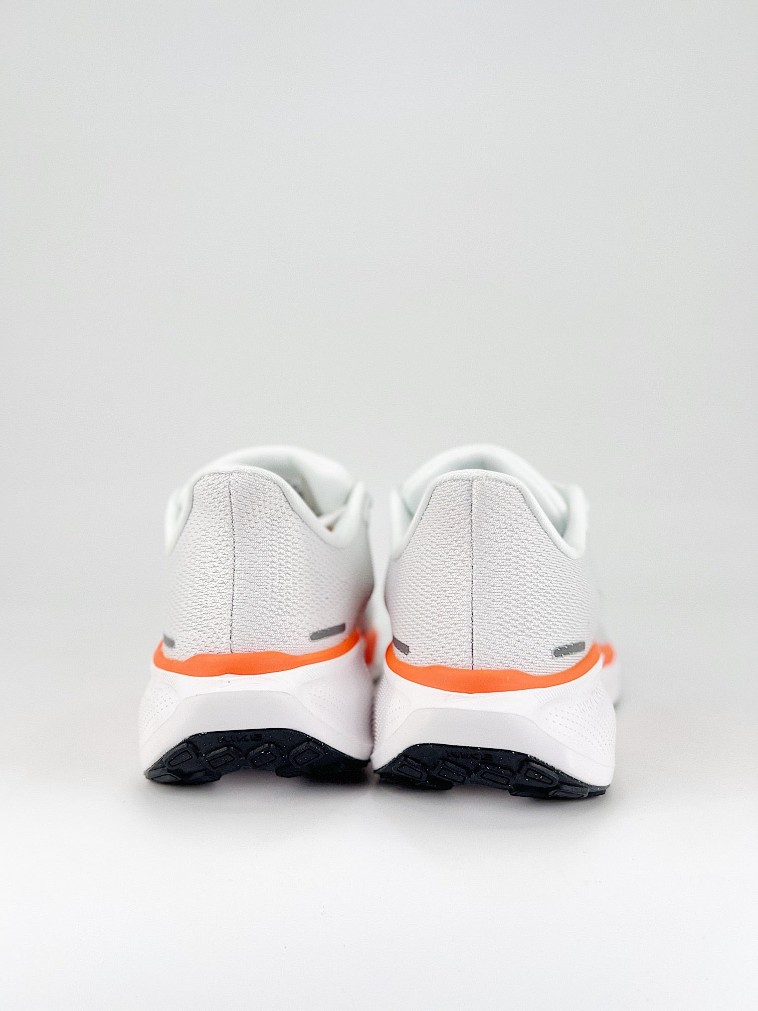 Nike Pegasus 41 - Branco/Laranja/Azul