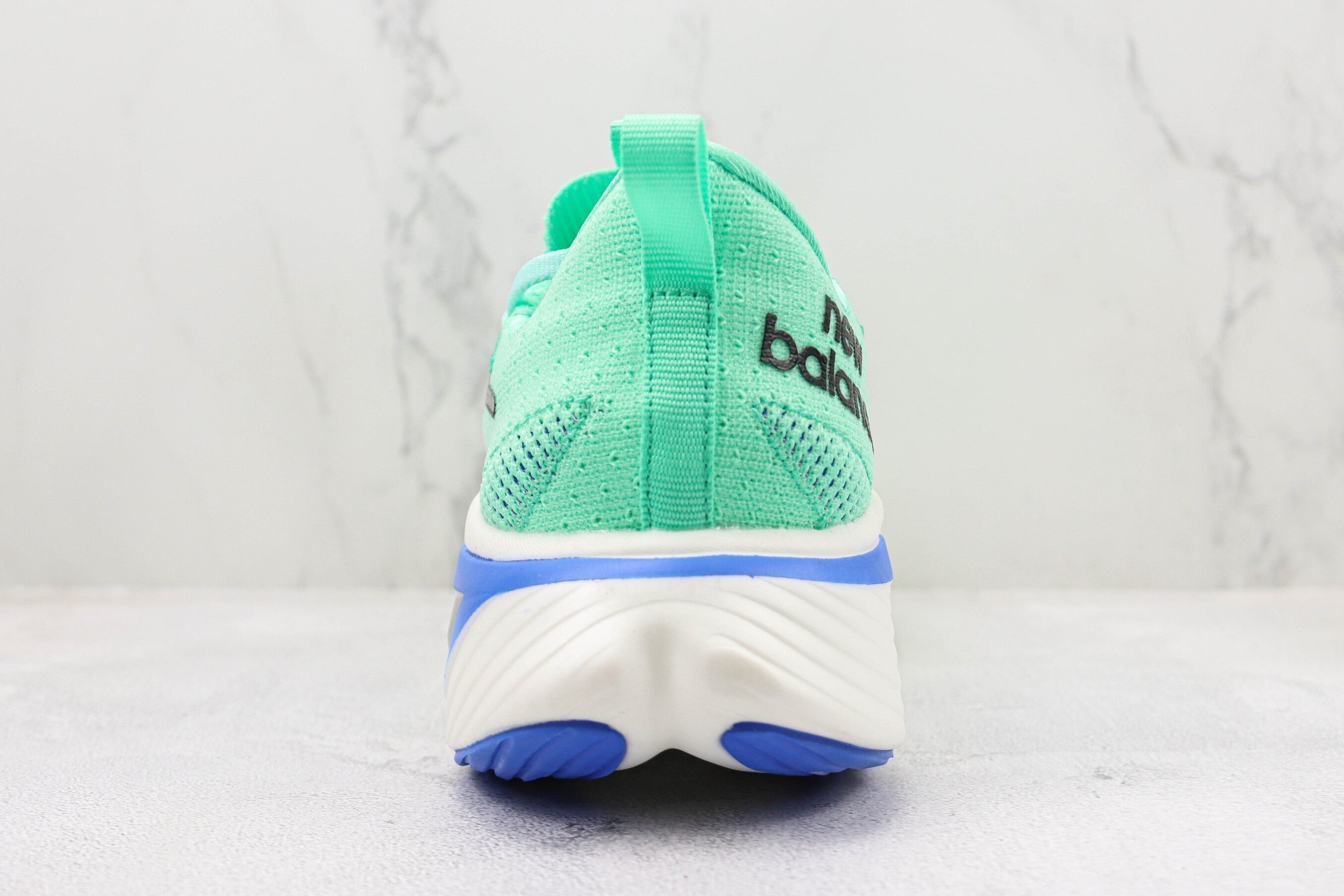 Tênis New Balance Fuelcell Supercomp Elite V3 - Verde Claro