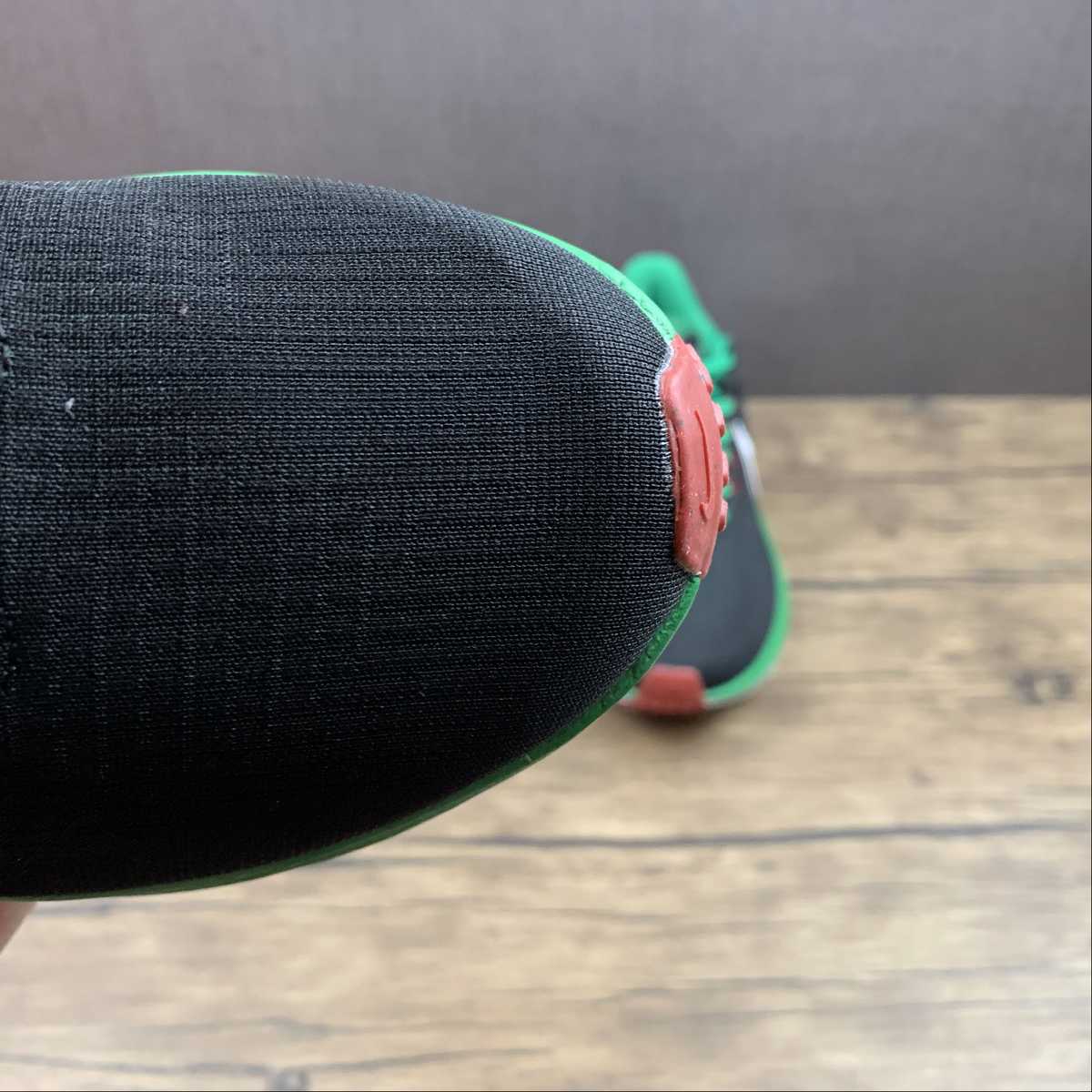 Nike Air Zoom Pegasus 39 - Preto/Verde