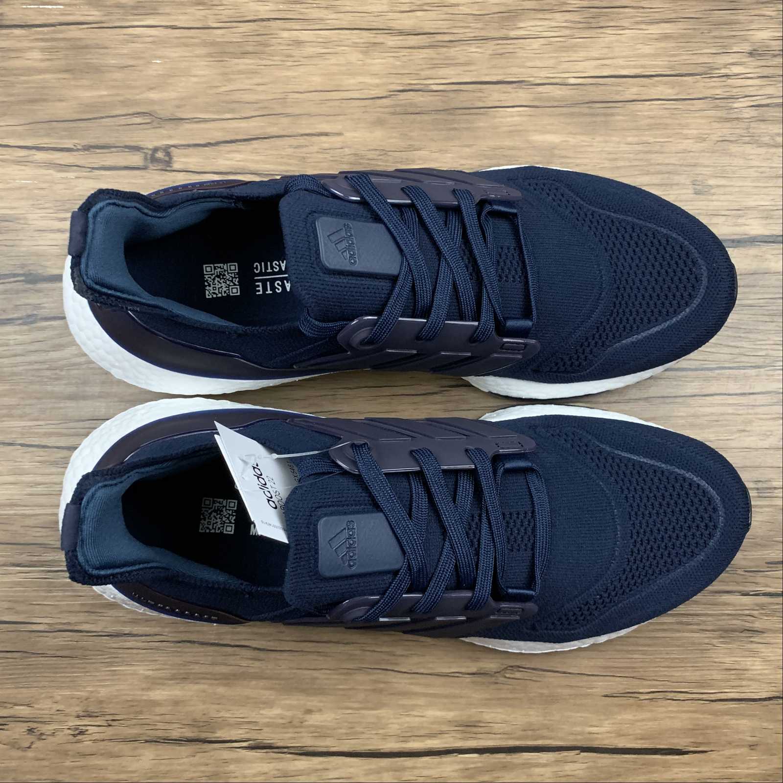 Adidas Ultraboost 22 - Azul Marinho