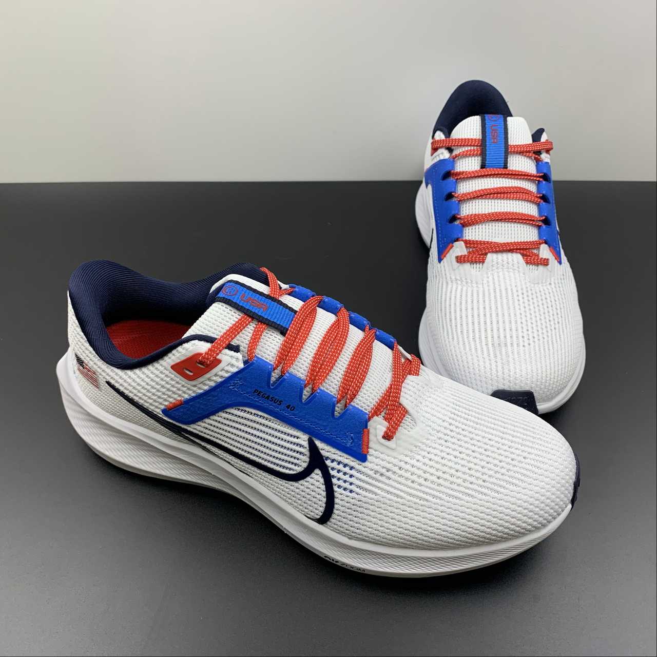 Nike Air Zoom Pegasus 40 - Branco/Preto/Azul