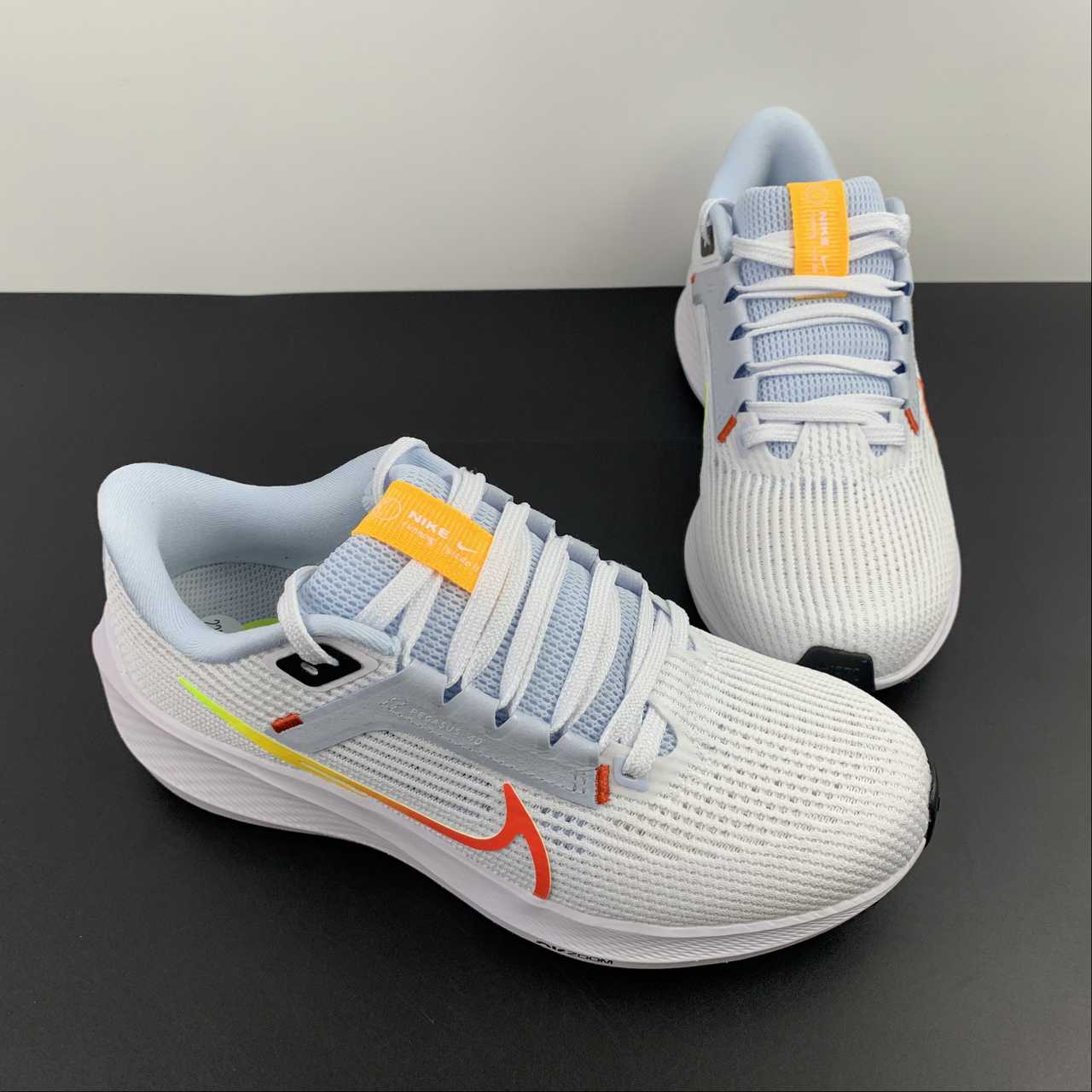 Nike Air Zoom Pegasus 40 - Branco/Laranja