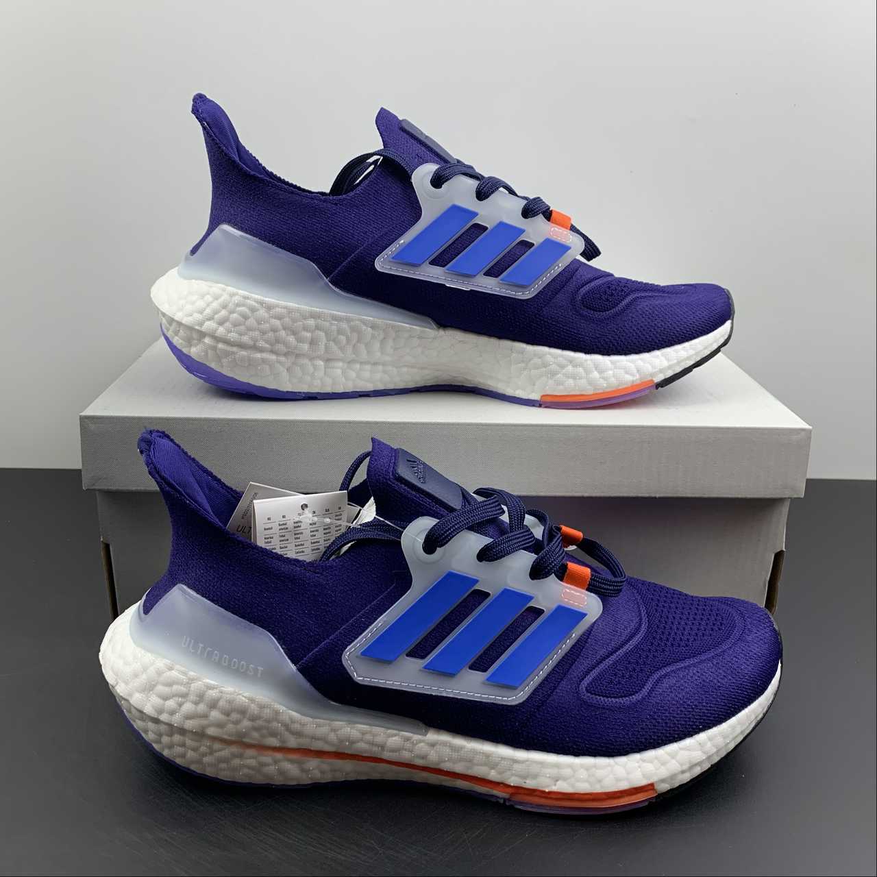 Adidas Ultraboost 22 - Roxo/Azul/Laranja