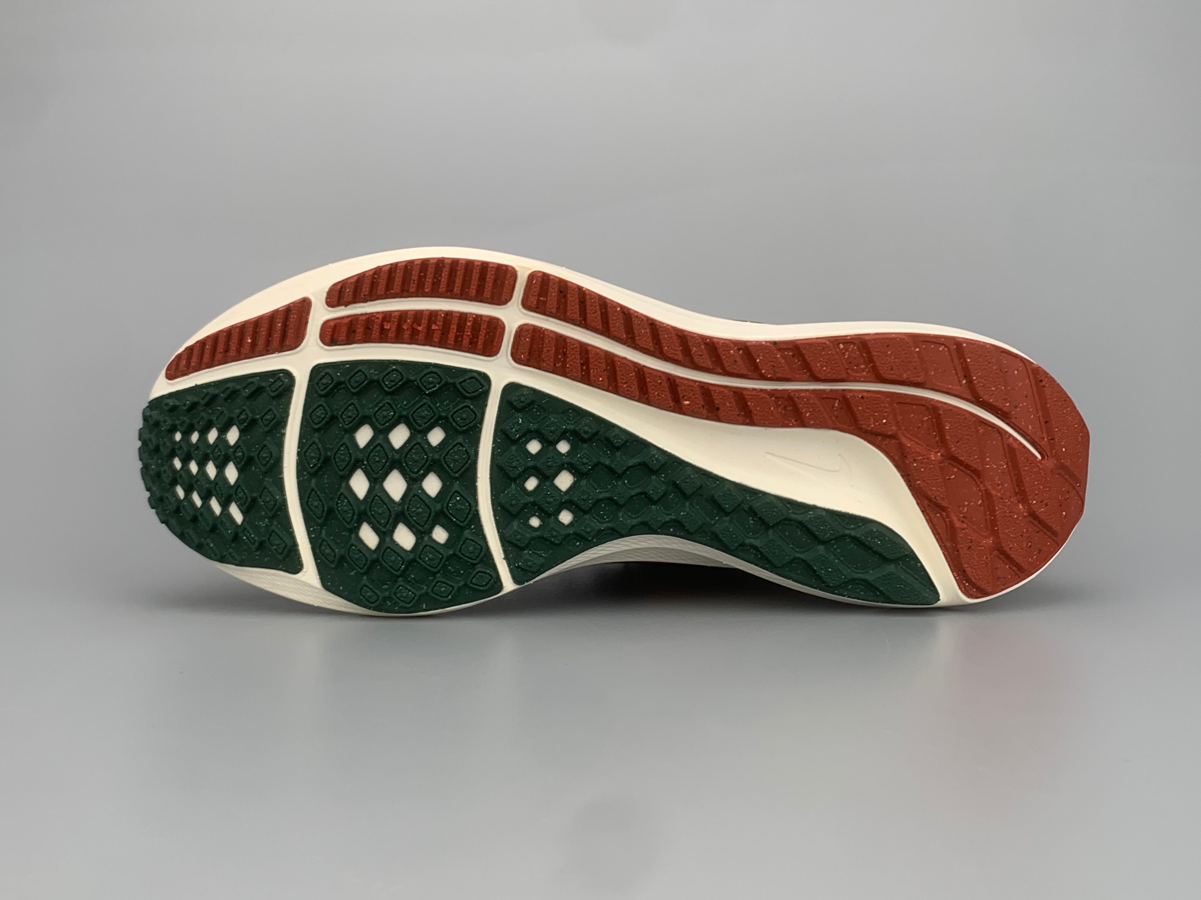 Nike Air Zoom Pegasus 39 - Verde/Marrom