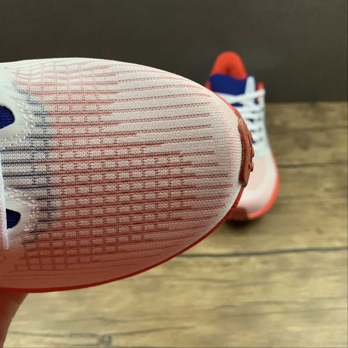 Nike Air Zoom Pegasus 39 - Branco/Laranja/Azul