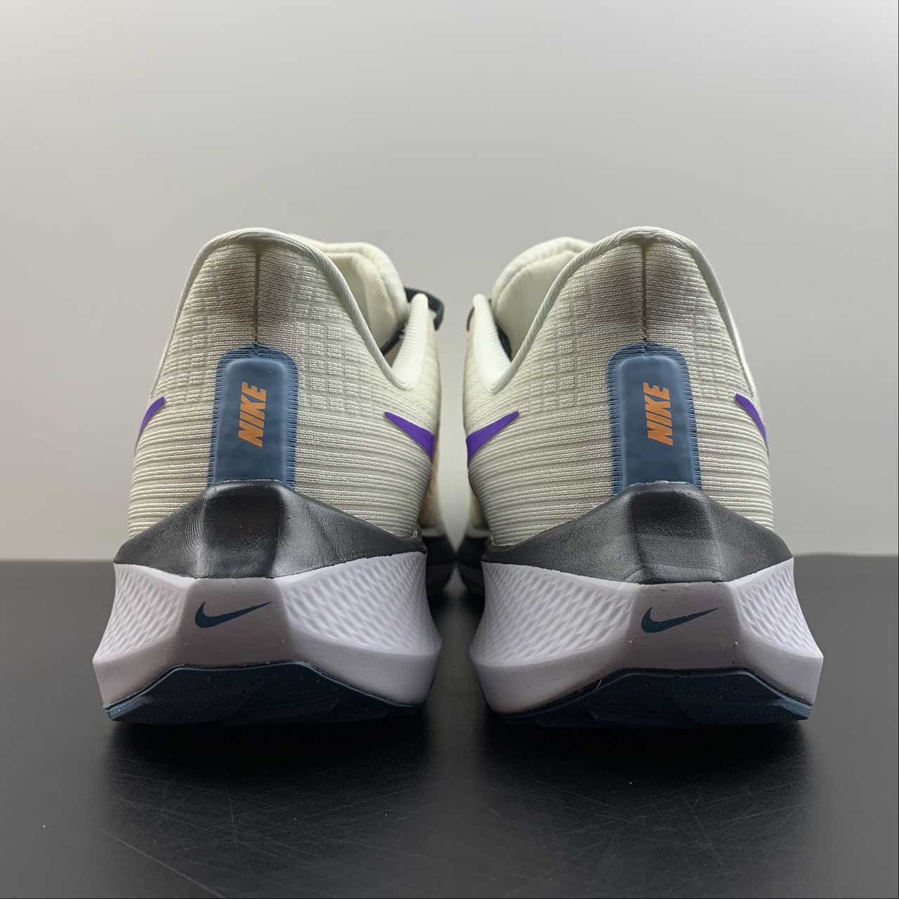Nike Air Zoom Pegasus 39 - Cinza/Roxo
