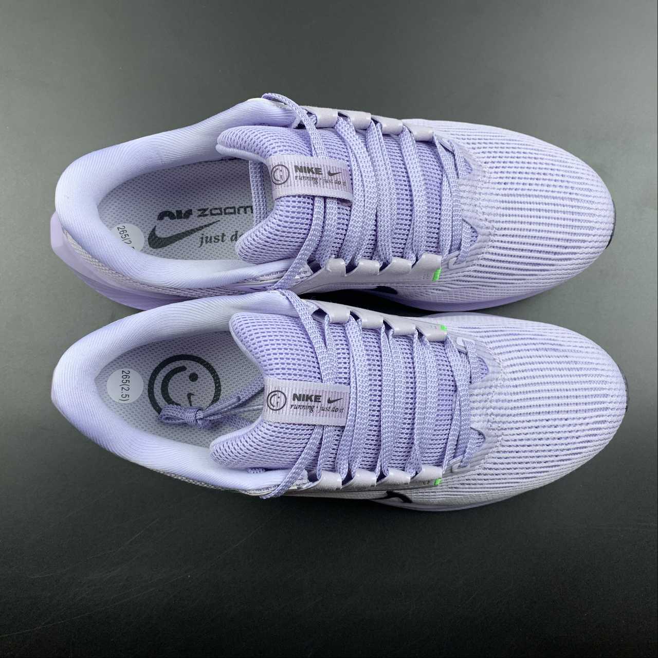 Nike Air Zoom Pegasus 40 - Cinza