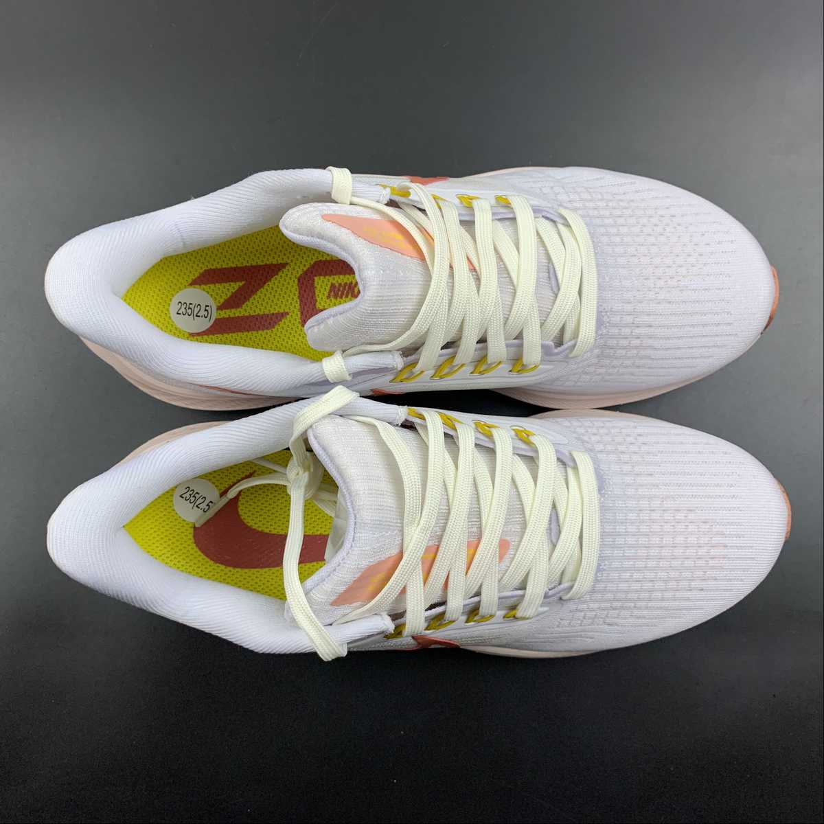 Nike Air Zoom Pegasus 39 - Branco/Laranja