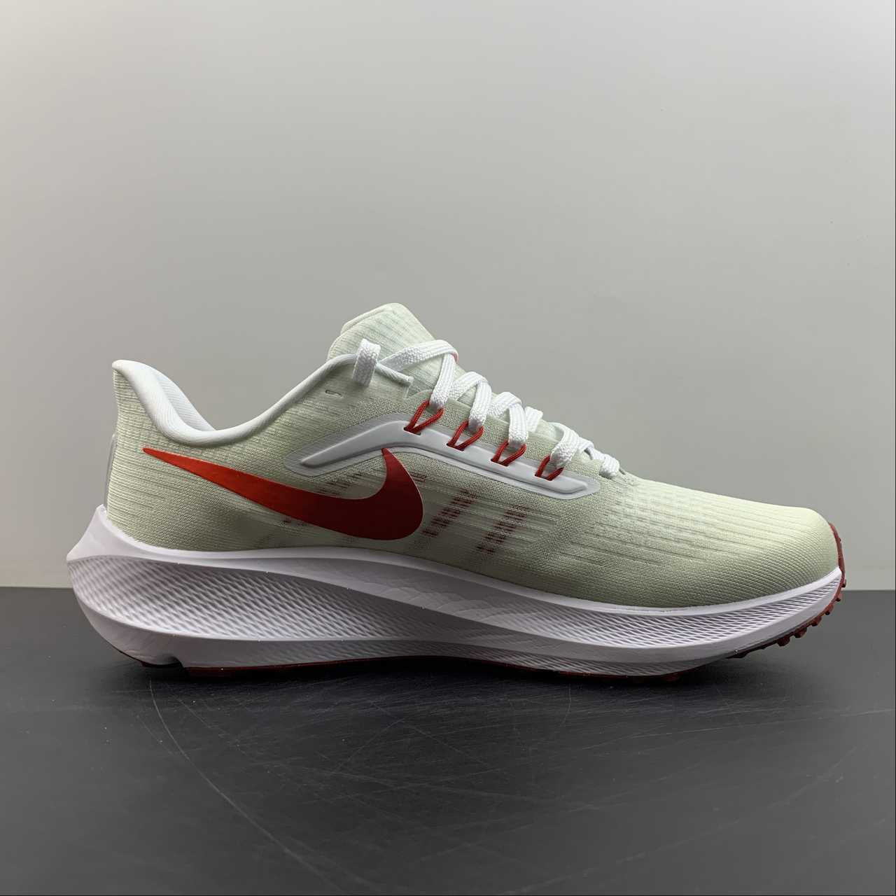 Nike Air Zoom Pegasus 39- Branco/Laranja