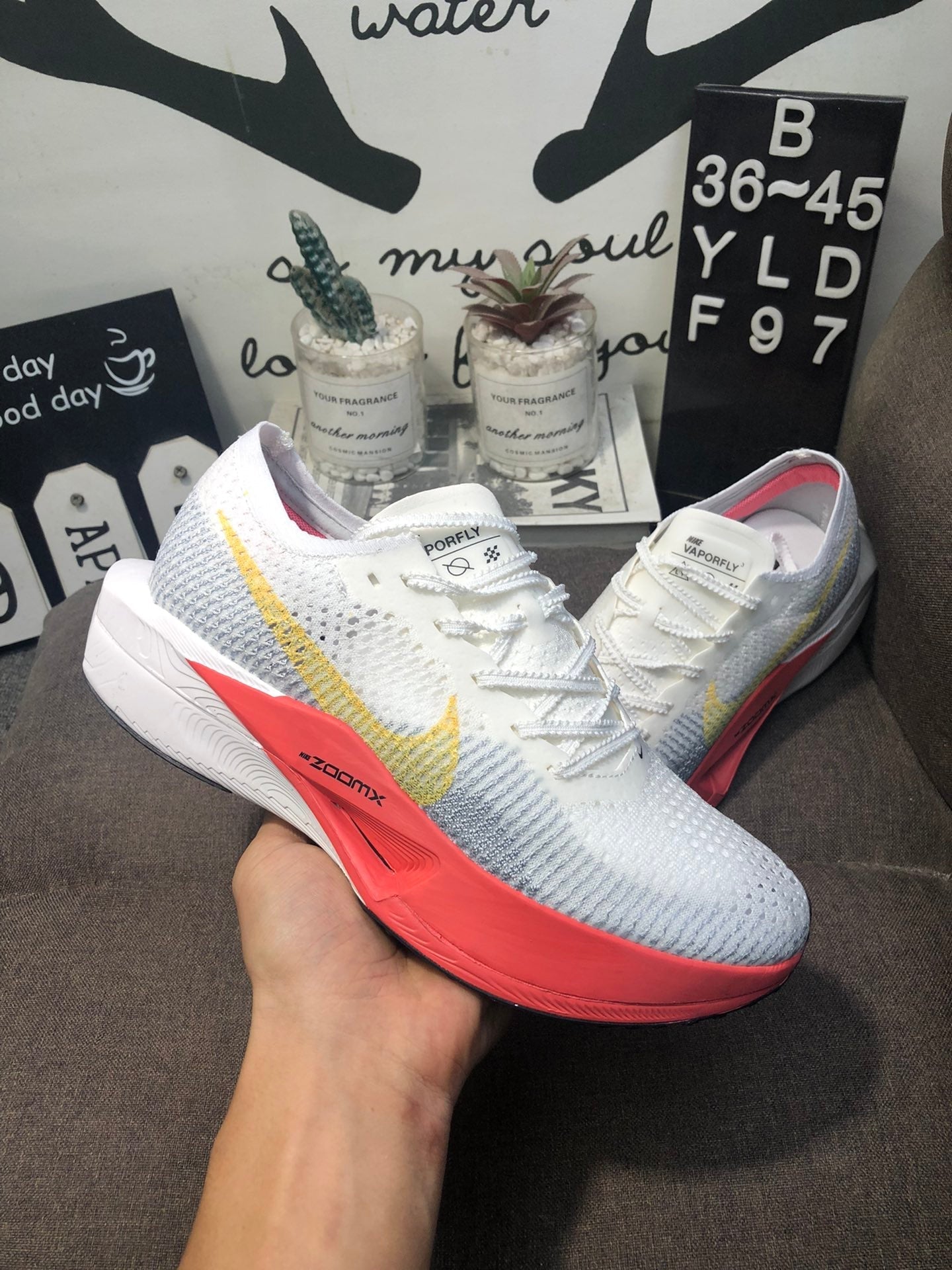 Nike Air Zoom X Vaporfly 3 - Branco/Rosa