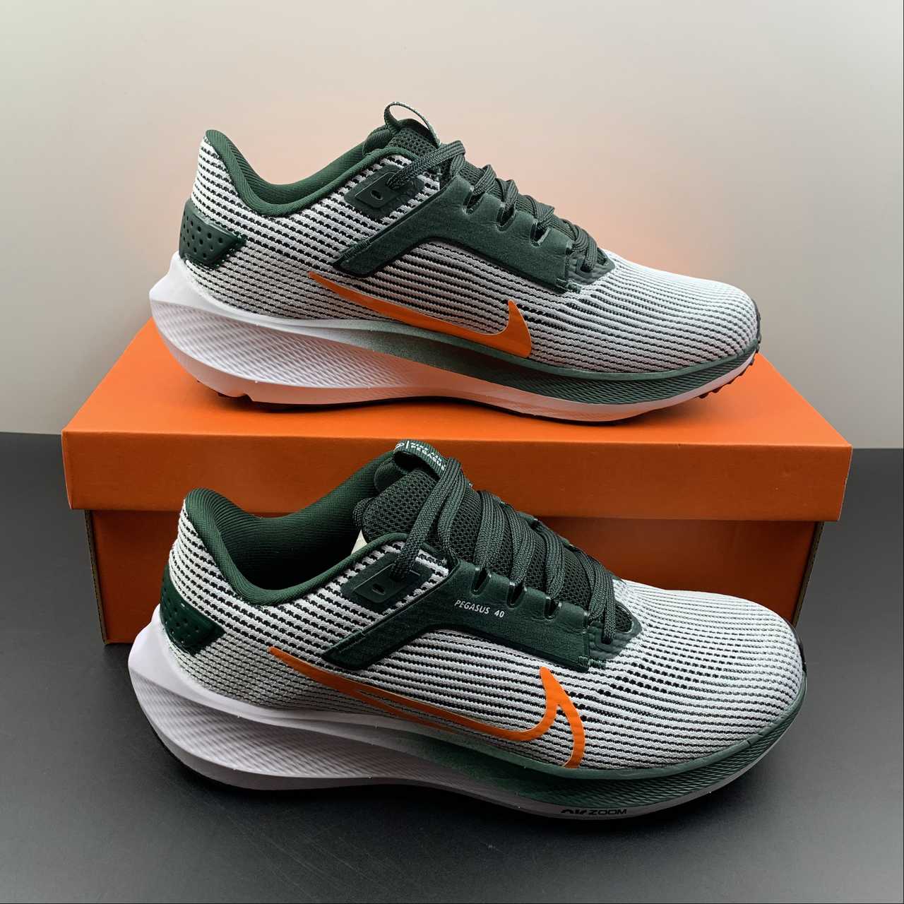 Nike Air Zoom Pegasus 40 - Cinza/Laranja