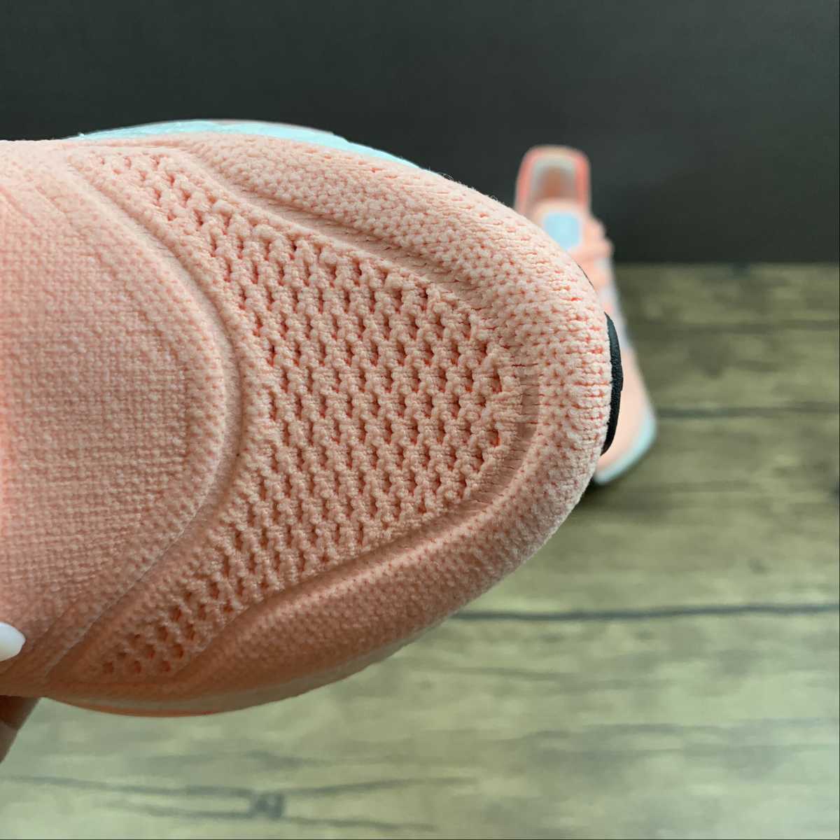 Adidas Ultraboost 22 - Rosa/Cinza