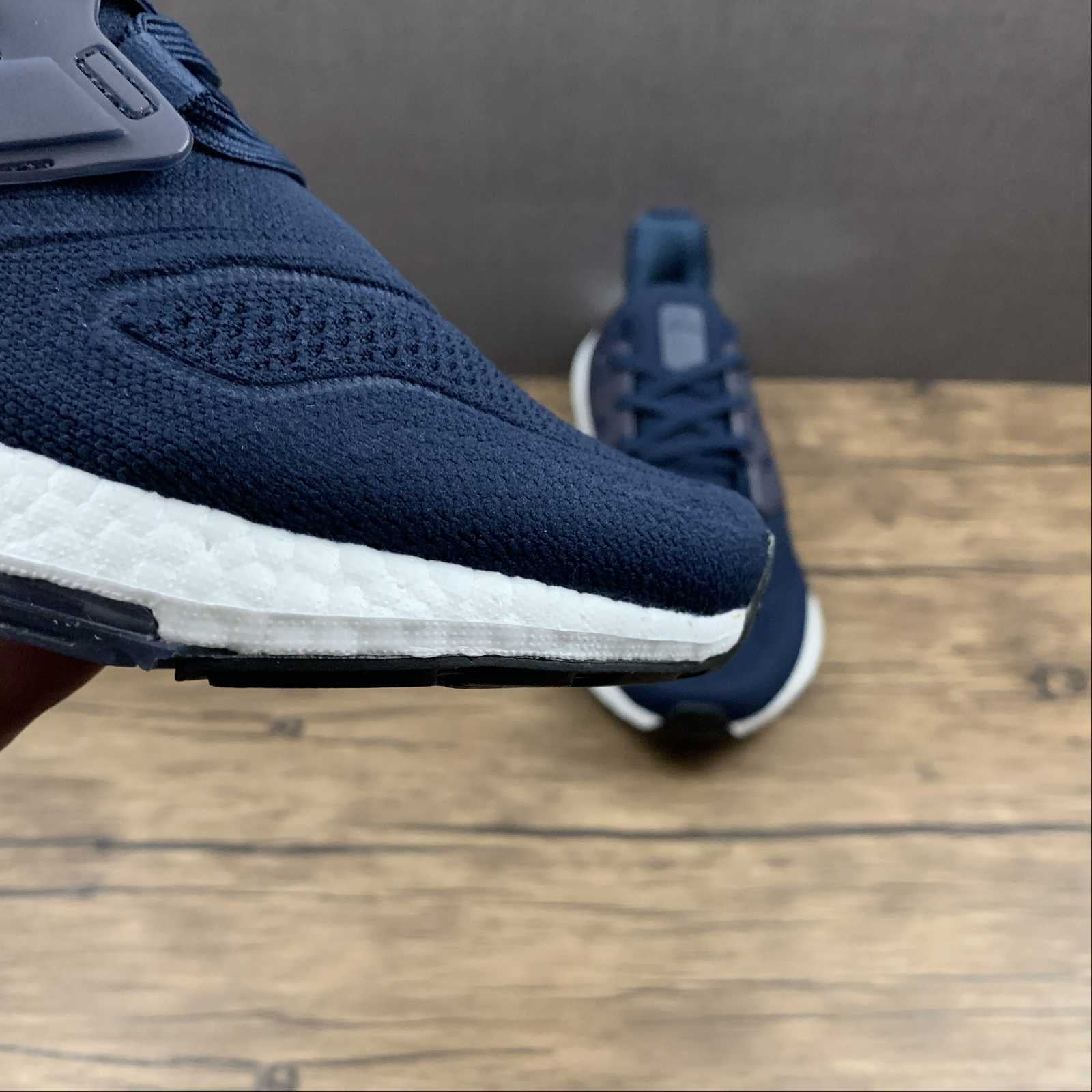 Adidas Ultraboost 22 - Azul Marinho