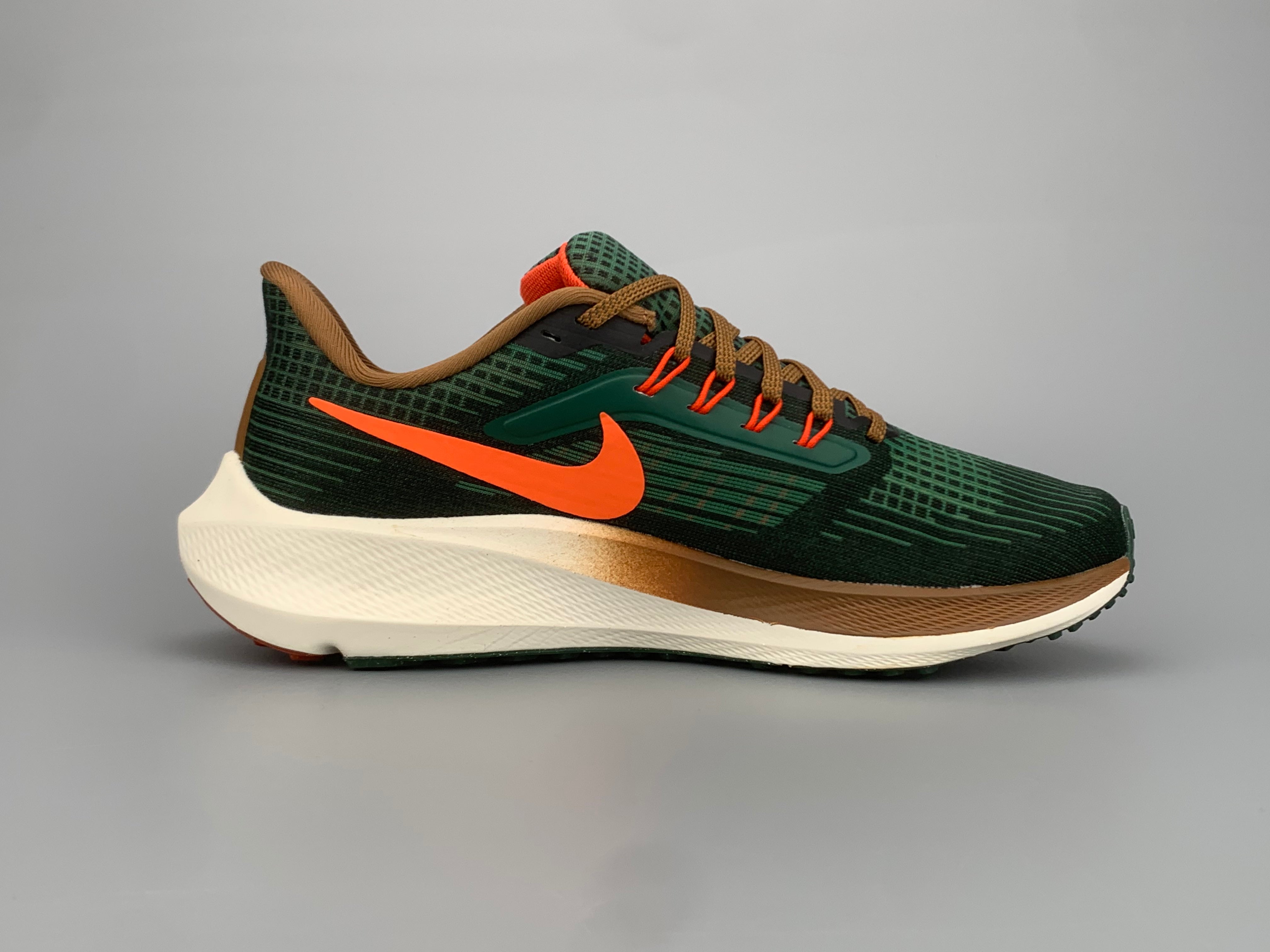 Nike Air Zoom Pegasus 39 - Verde/Marrom