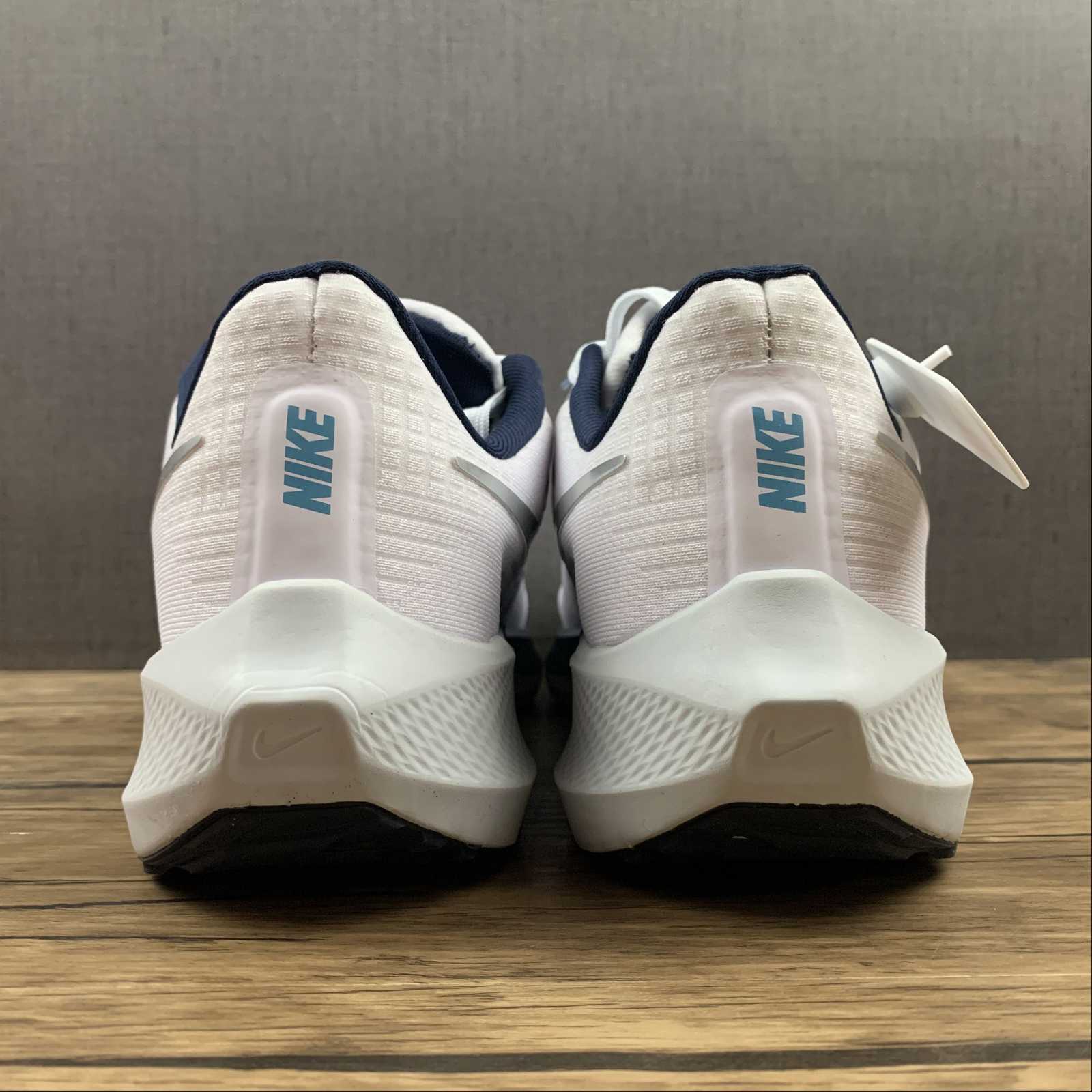 Nike Air Zoom Pegasus 39 - Branco/Cinza/Azul