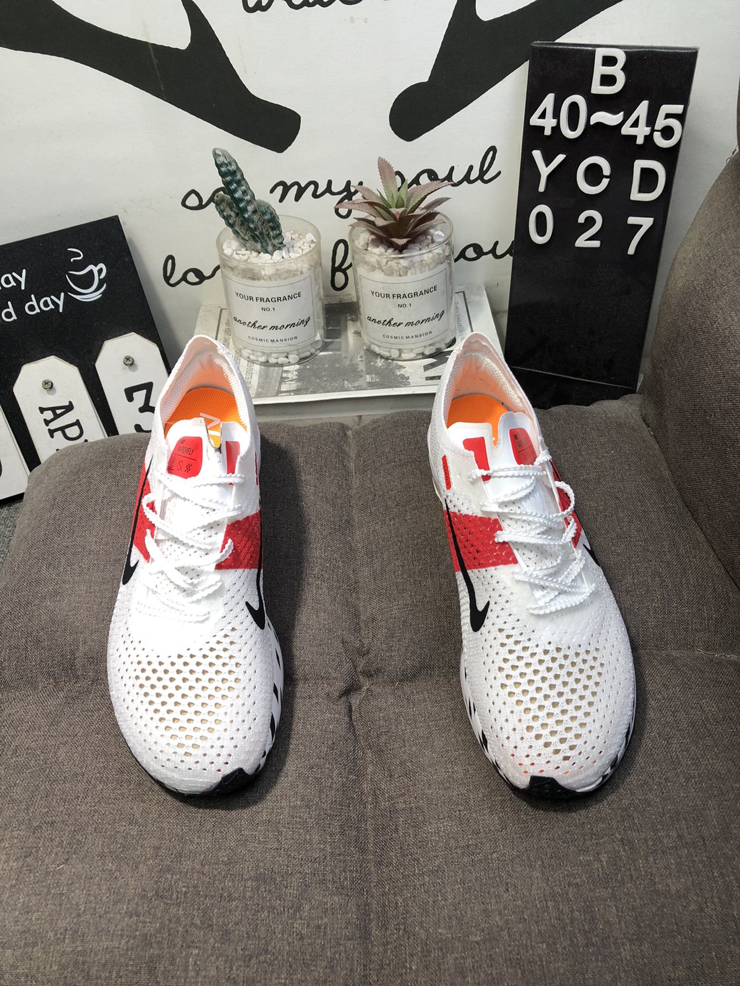 Nike Air Zoom X Vaporfly 3 - Branco/Vermelho/Preto