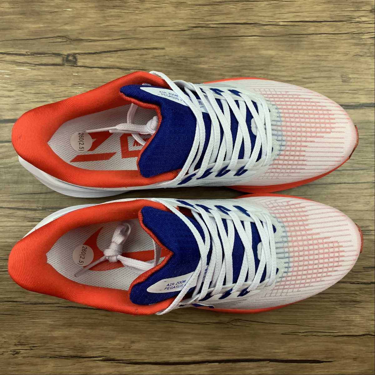 Nike Air Zoom Pegasus 39 - Branco/Laranja/Azul