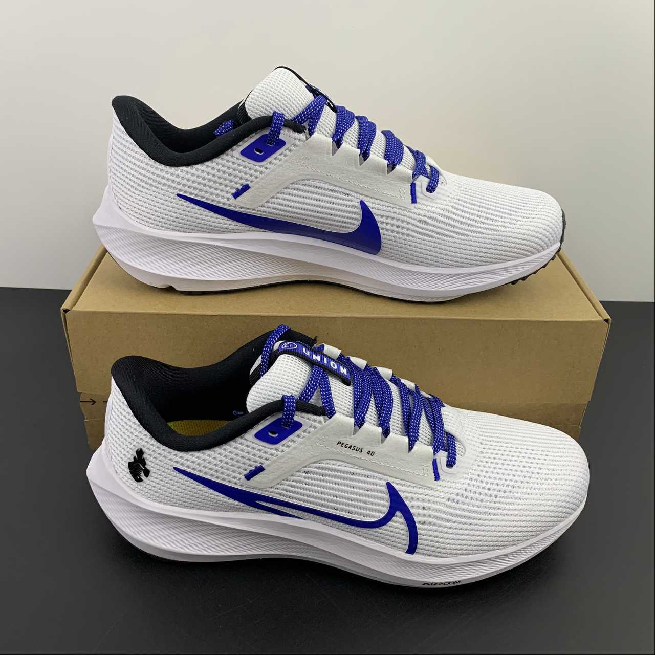 Nike Air Zoom Pegasus 40 - Branco/Azul/Preto