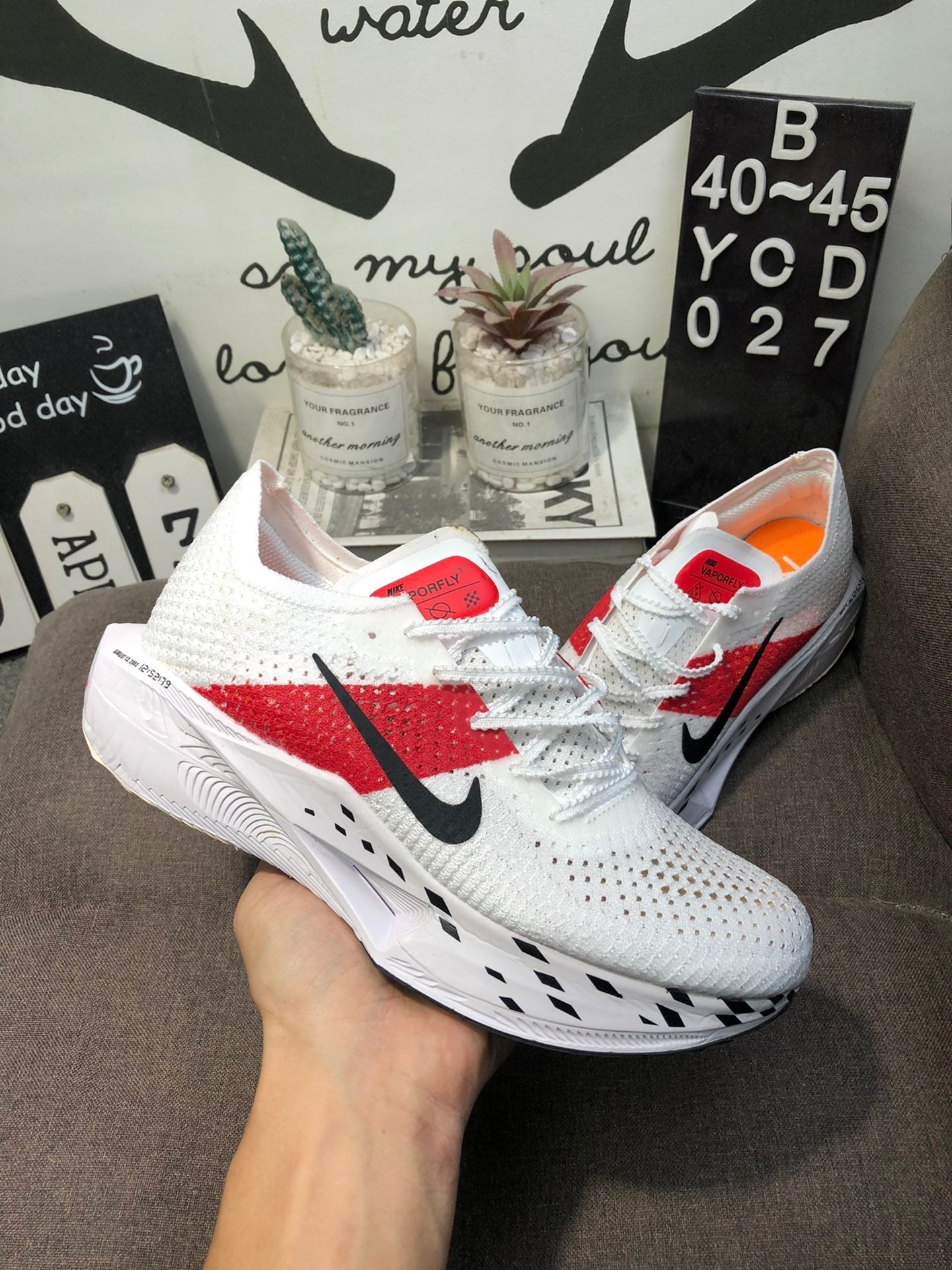Nike Air Zoom X Vaporfly 3 - Branco/Vermelho/Preto