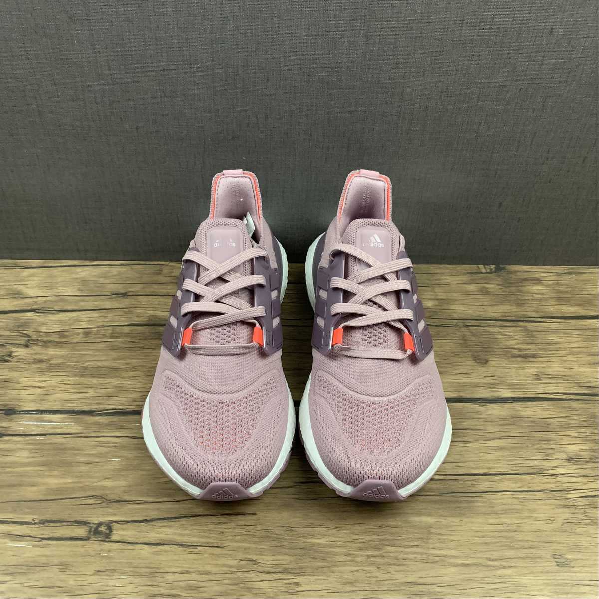 Adidas Ultraboost 22 'Magic Mauve' Roxo