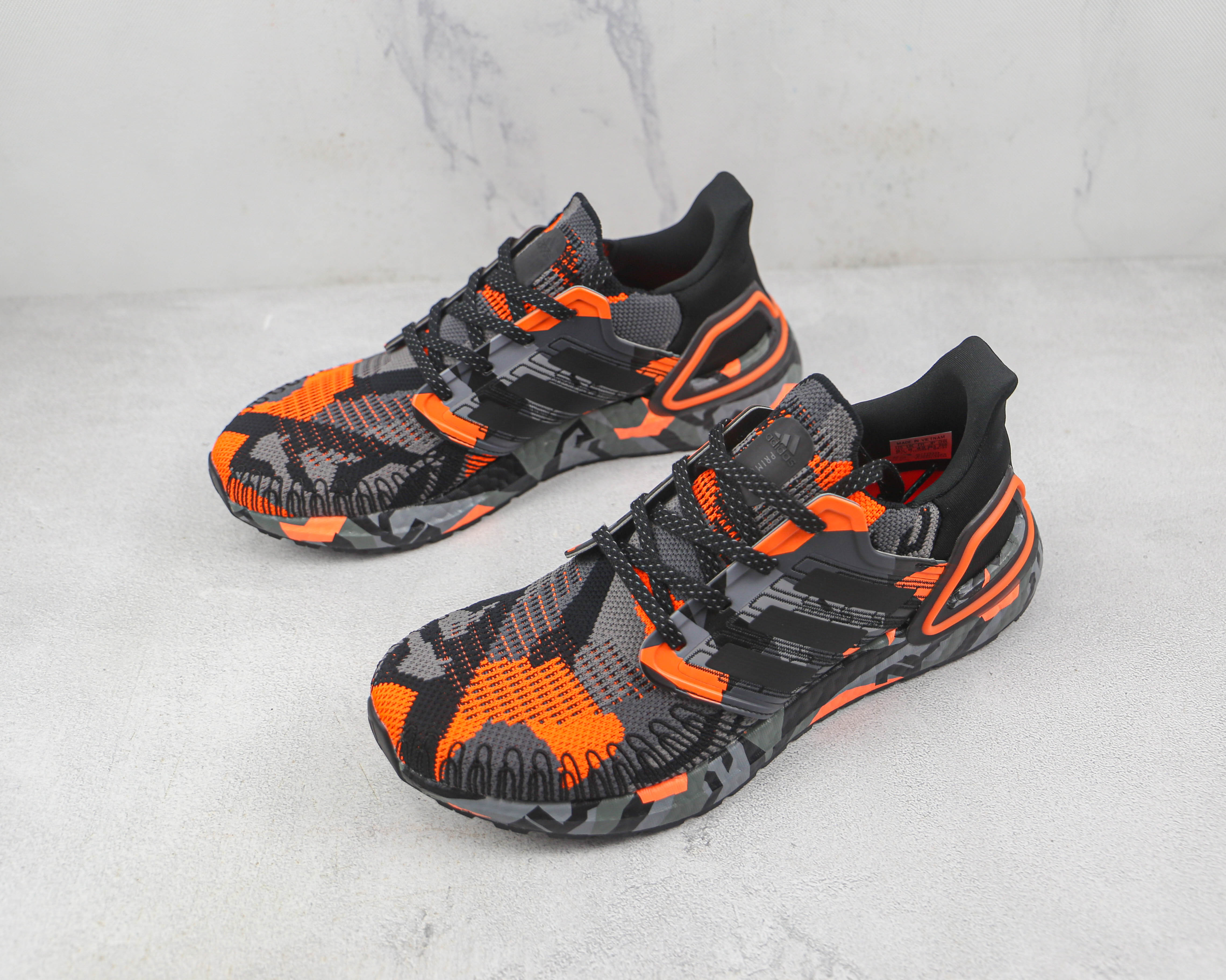 Adidas Ultraboost 20 - Preto/Laranja 'Camuflado'