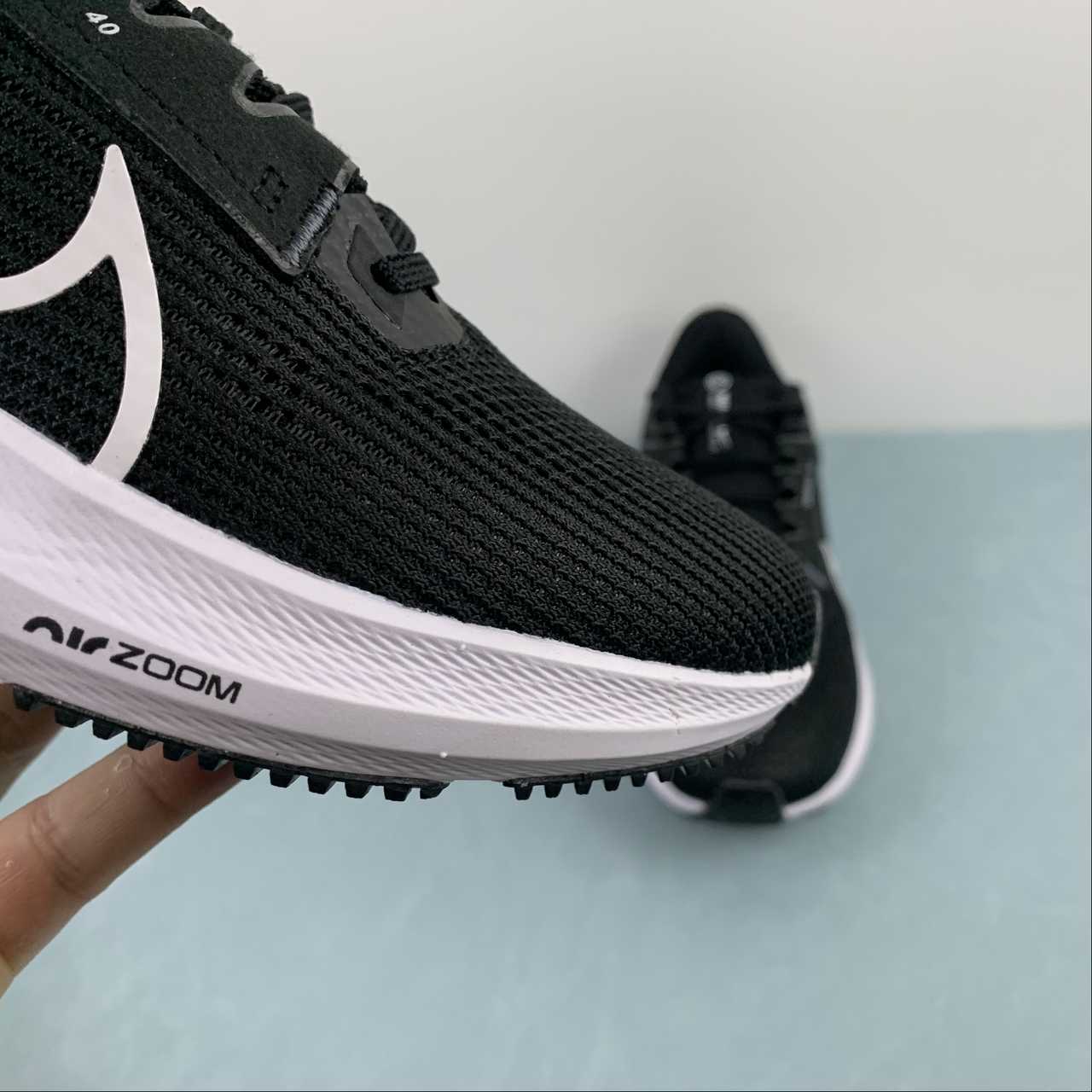 Nike Air Zoom Pegasus 40 - Preto/Branco