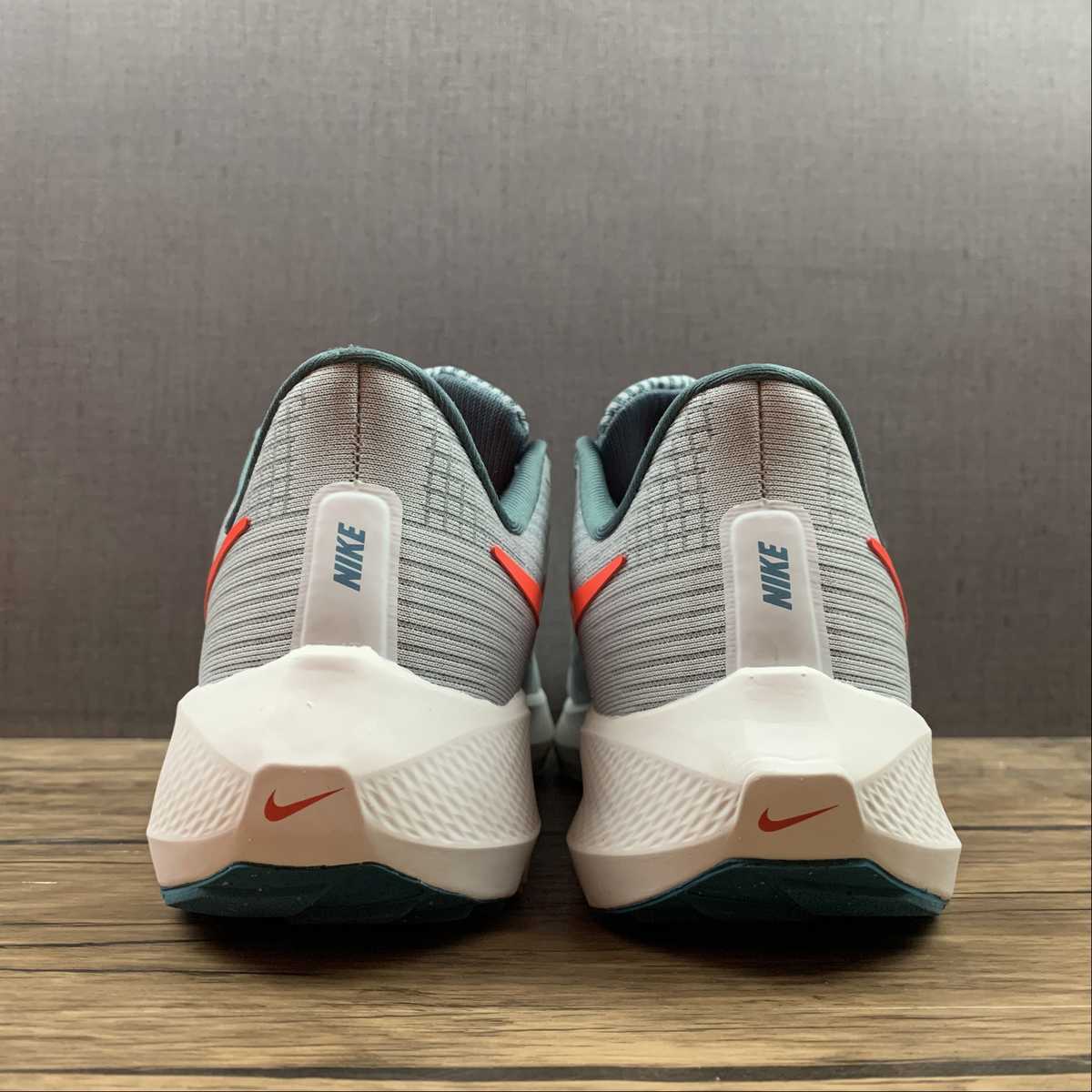 Nike Air Zoom Pegasus 39 - Cinza/Laranja