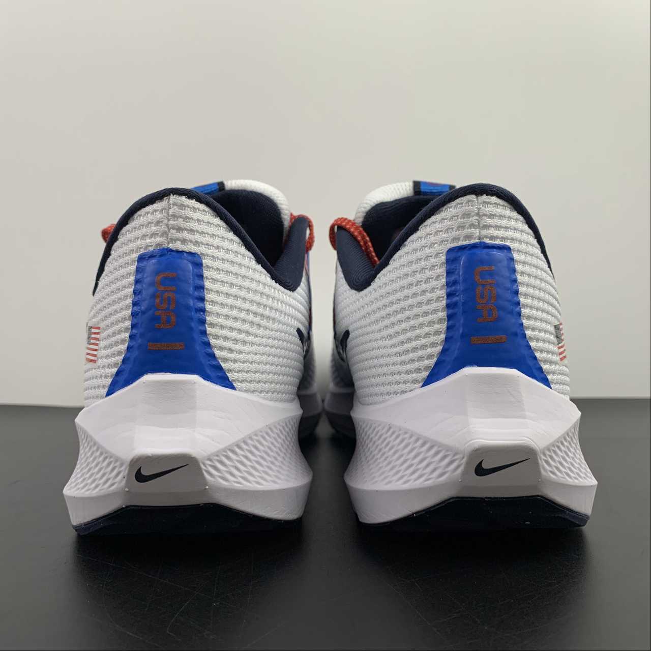 Nike Air Zoom Pegasus 40 - Branco/Azul/Laranja 2