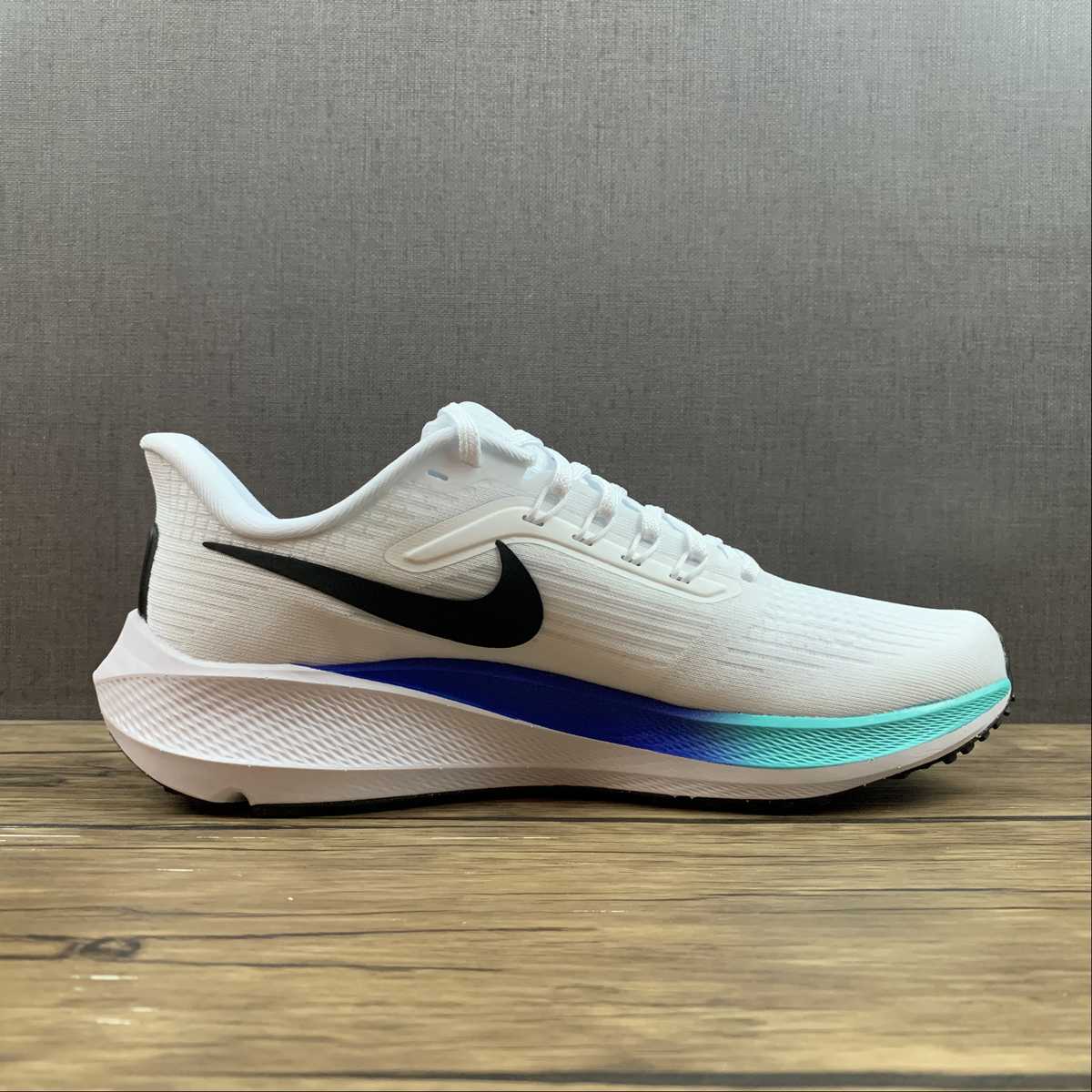 Nike Air Zoom Pegasus 39 - Branco/Rosa/Azul