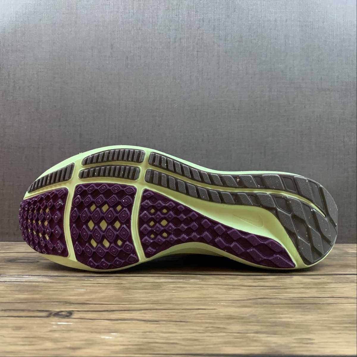 Nike Air Zoom Pegasus 39 - Amarelo/Roxo