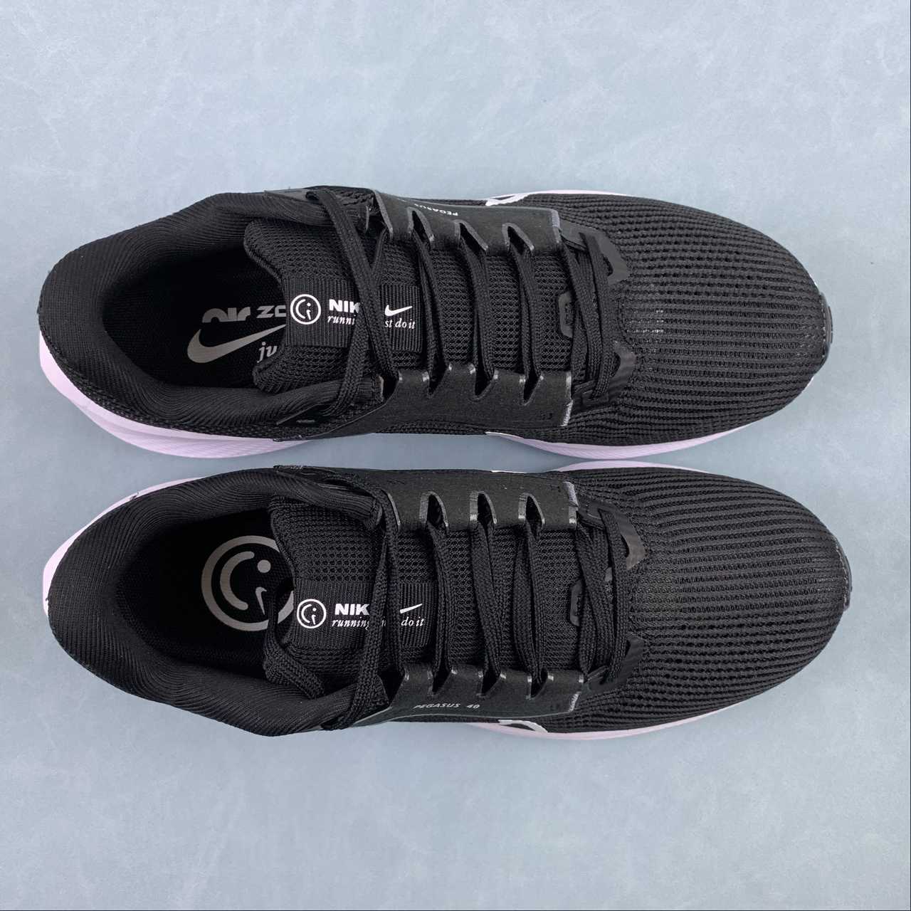 Nike Air Zoom Pegasus 40 - Preto/Branco