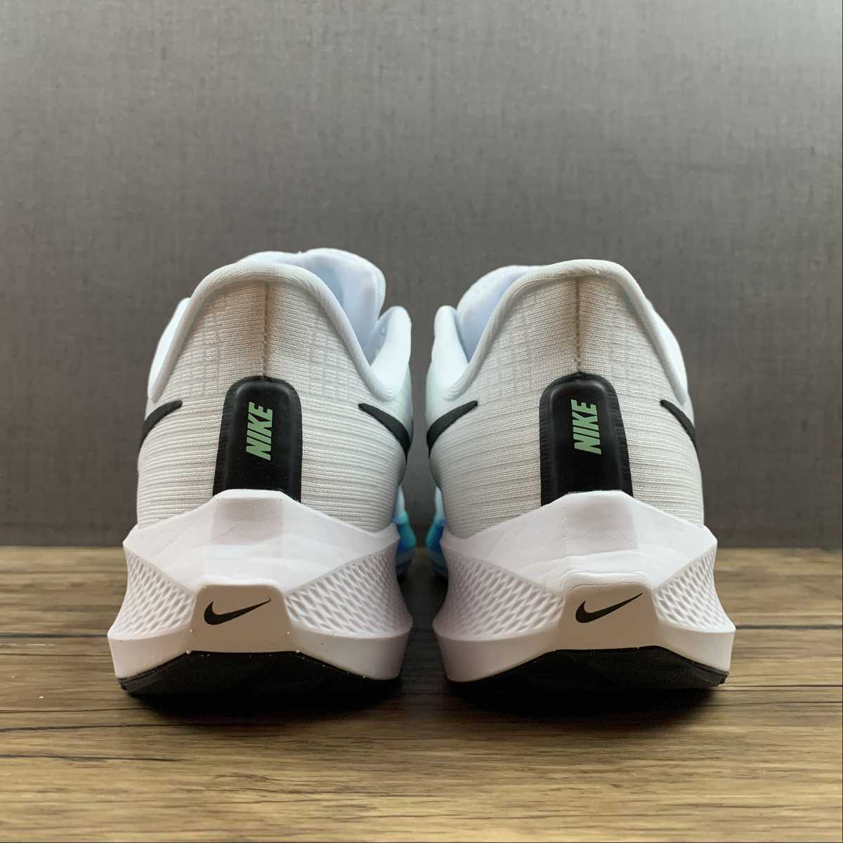 Nike Air Zoom Pegasus 39 - Branco/Rosa/Azul