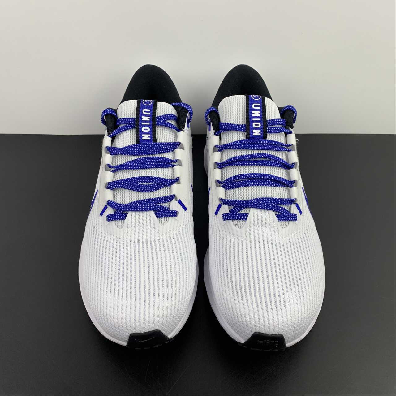 Nike Air Zoom Pegasus 40 - Branco/Azul/Preto