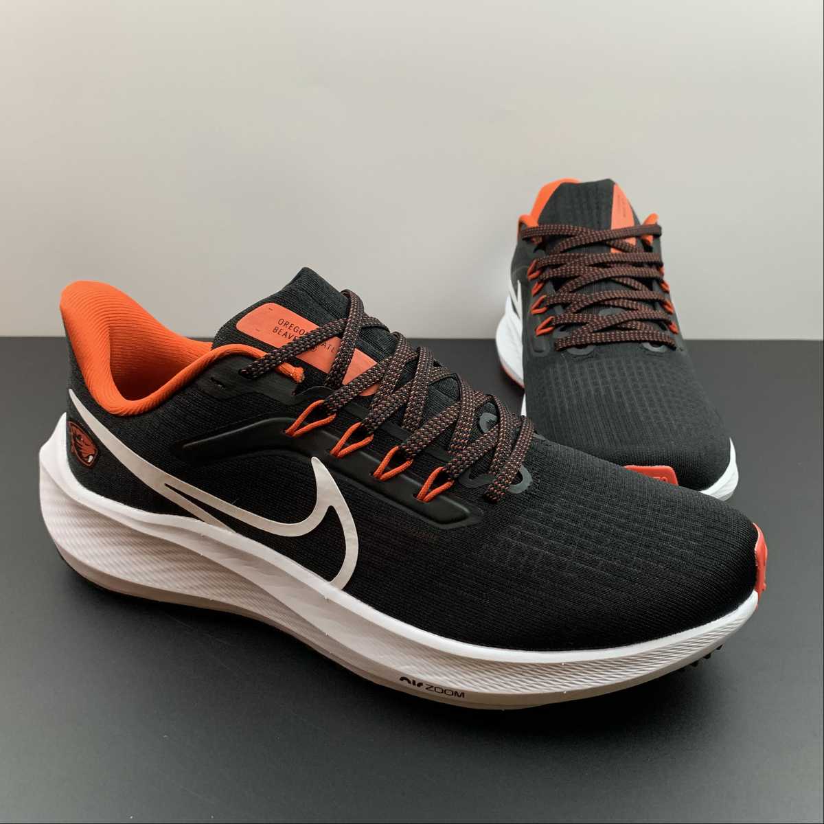 Nike Air Zoom Pegasus 39 - Preto/Laranja