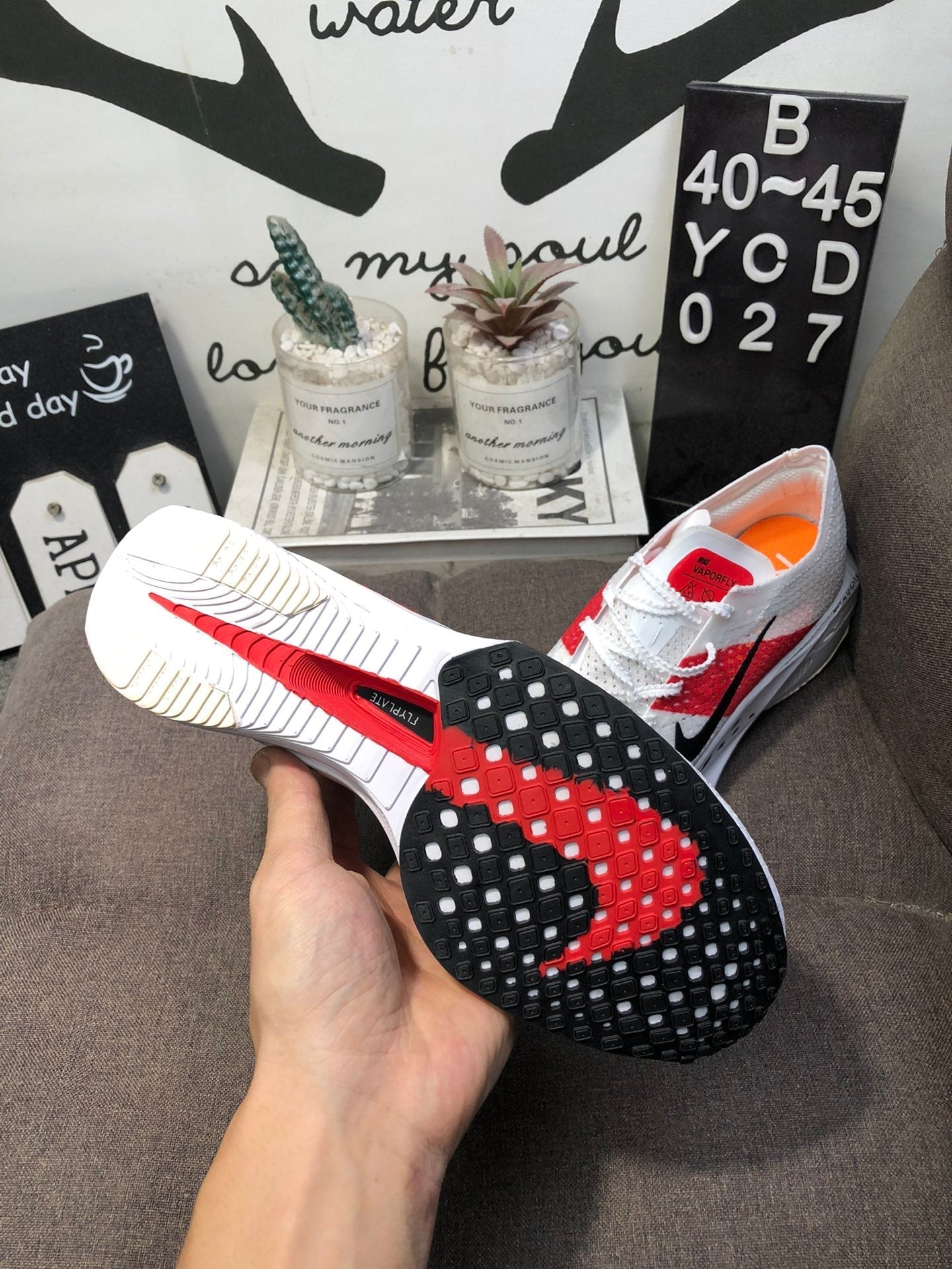 Nike Air Zoom X Vaporfly 3 - Branco/Vermelho/Preto
