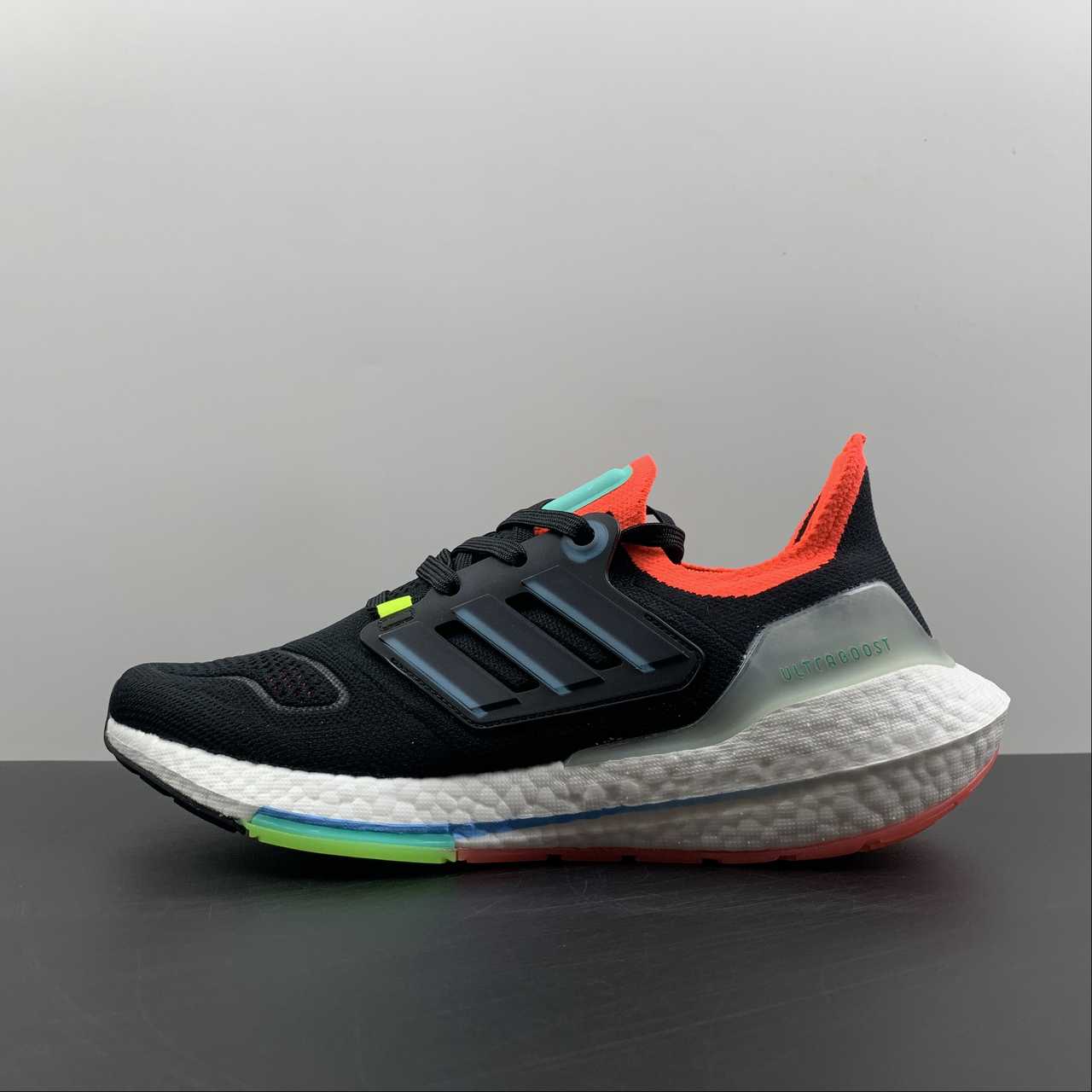 Adidas Ultraboost 22 - Preto/Laranja/Branco