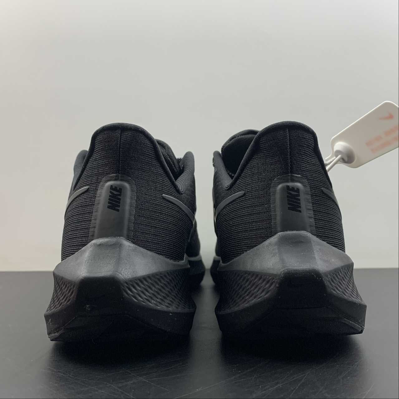 Nike Air Zoom Pegasus 39 - Preto