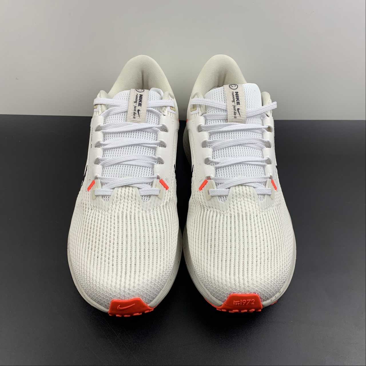 Nike Air Zoom Pegasus 40 - Branco/Preto/Laranja 2