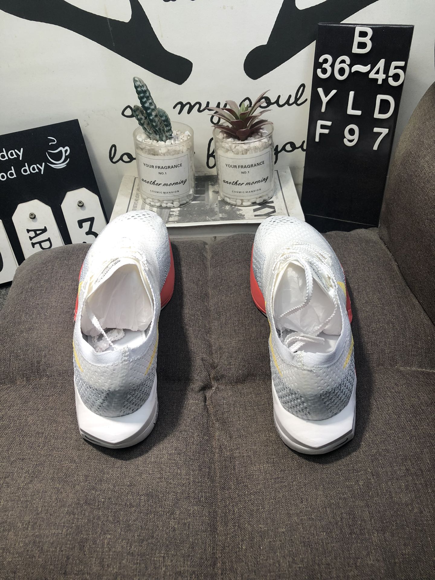 Nike Air Zoom X Vaporfly 3 - Branco/Rosa