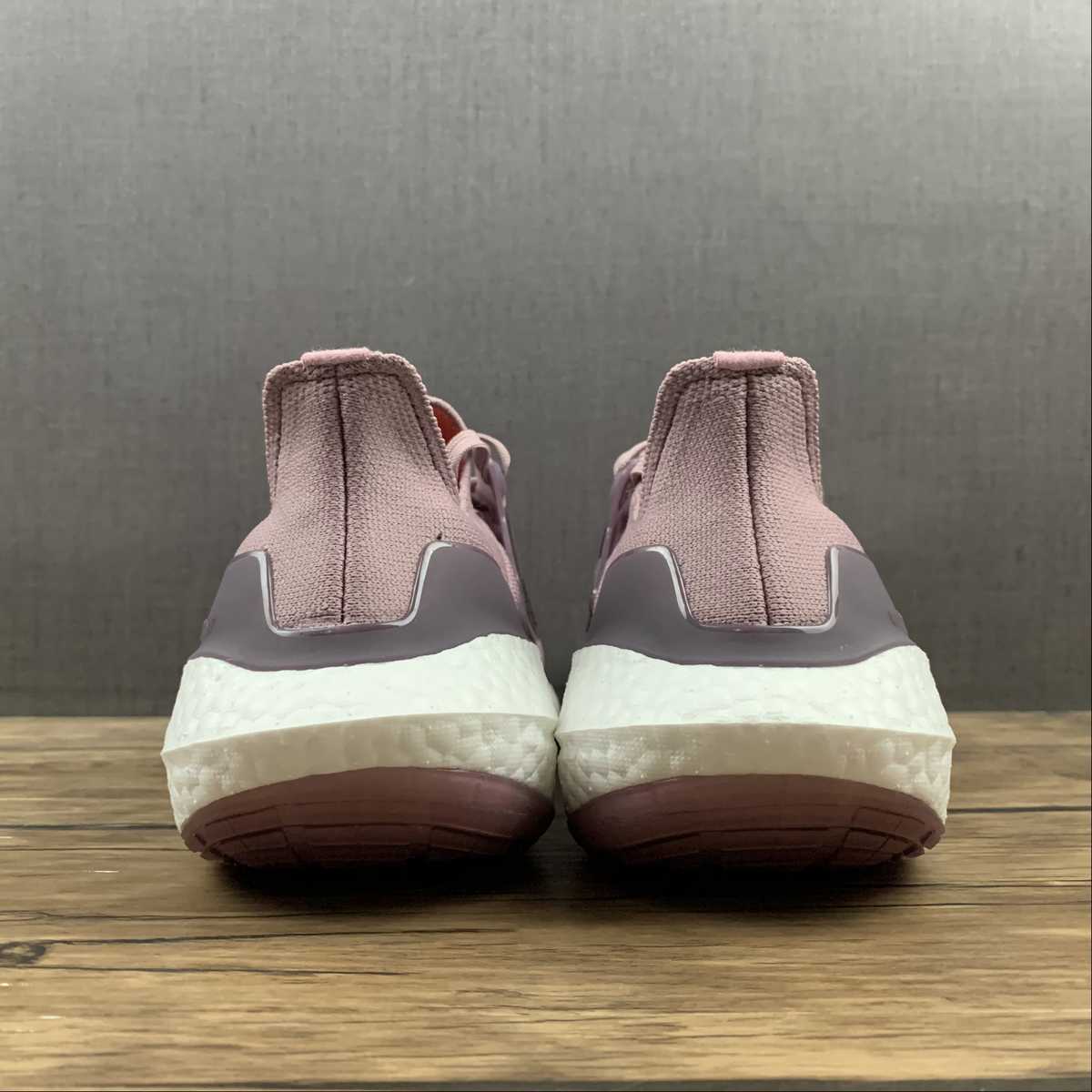 Adidas Ultraboost 22 'Magic Mauve' Roxo