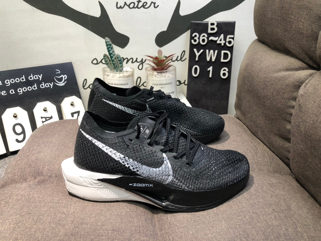 Nike Air Zoom X Vaporfly 3 - Preto/Branco
