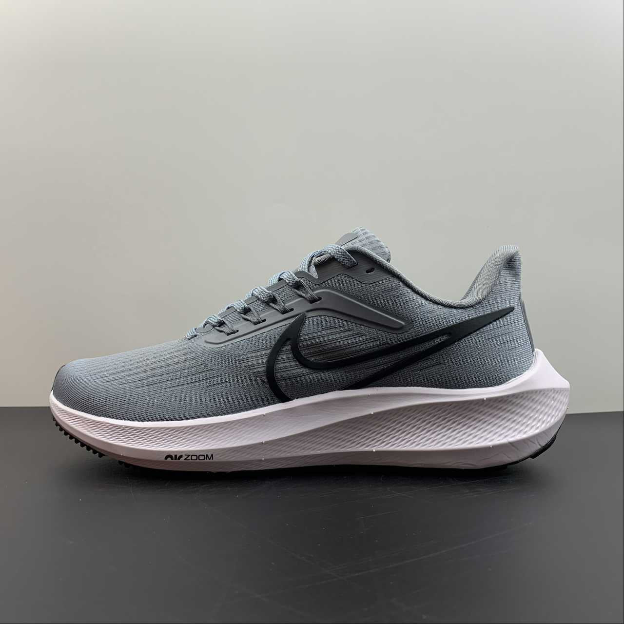 Nike Air Zoom Pegasus 39  - Cinza/Branco