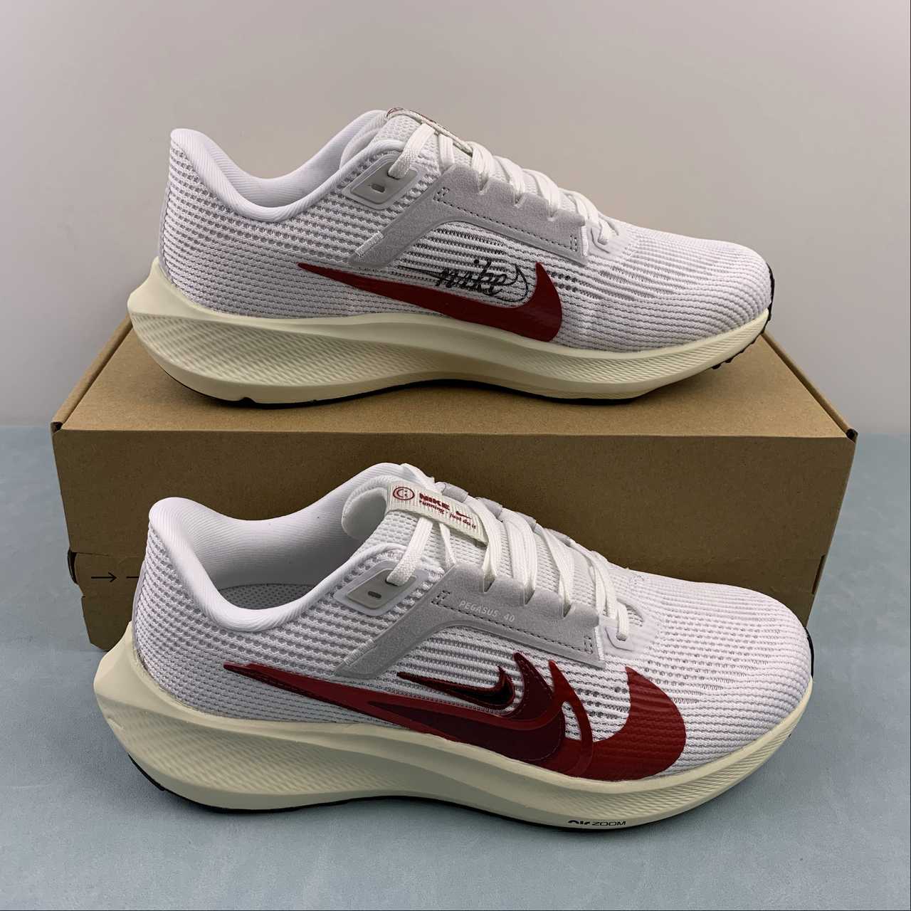 Nike Air Zoom Pegasus 40 - Branco/Vermelho